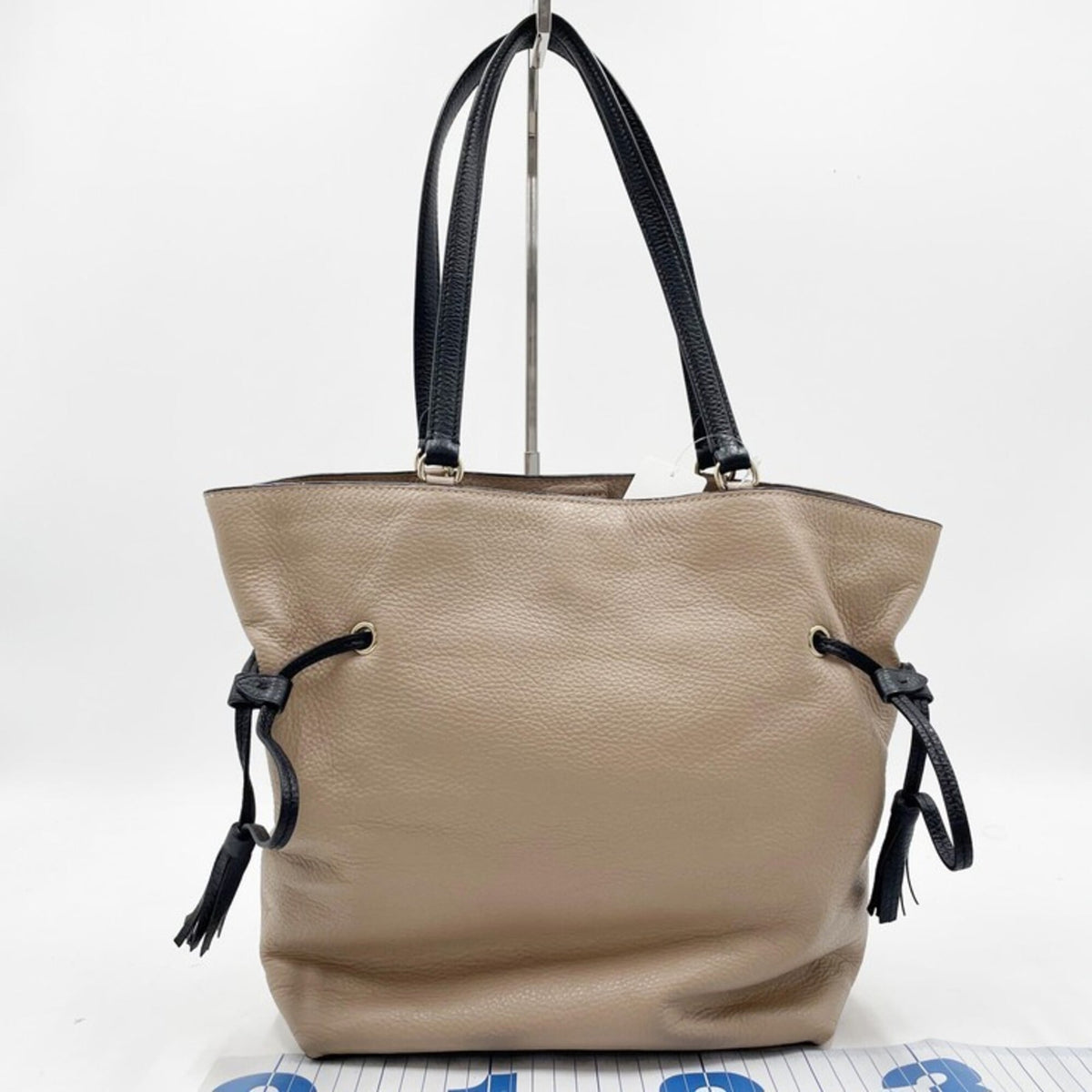 Coach Beige Black Leather Handbag Tote Bag (Pre-Owned)