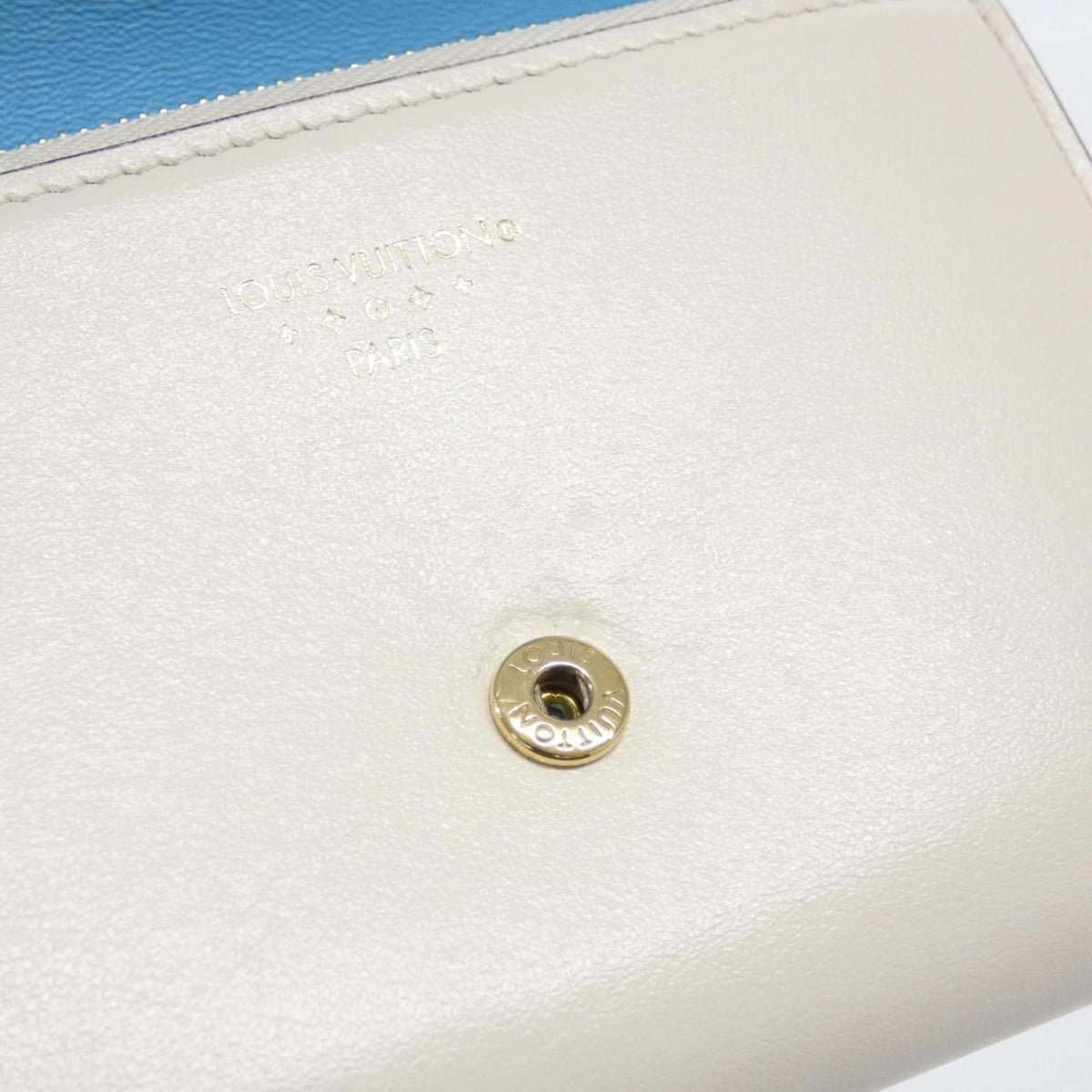 Louis Vuitton Leather Wallet (Bi-Fold) (Pre-Owned)