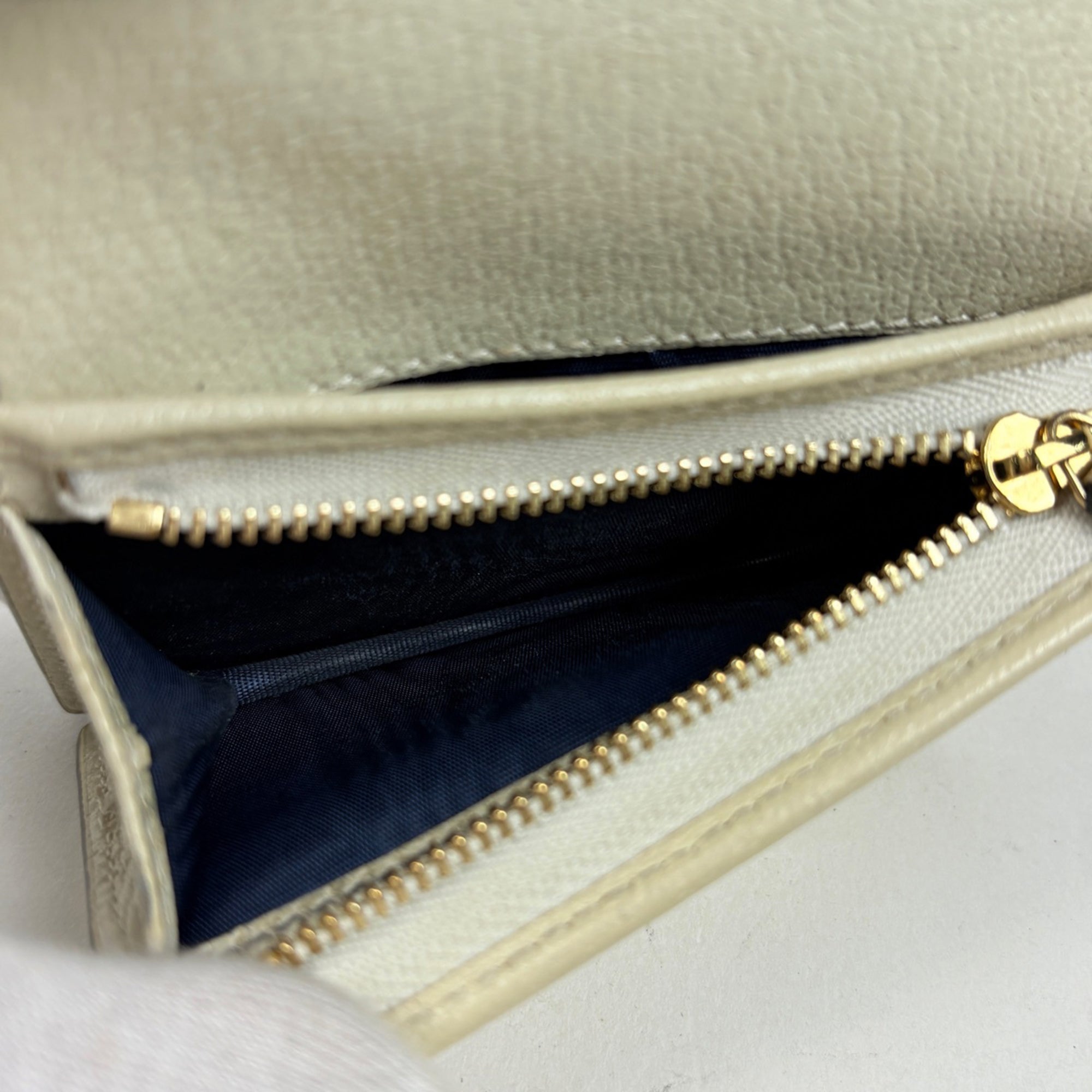 Gucci Beige Gg Supreme Wallet (Bi-Fold) (Pre-Owned)