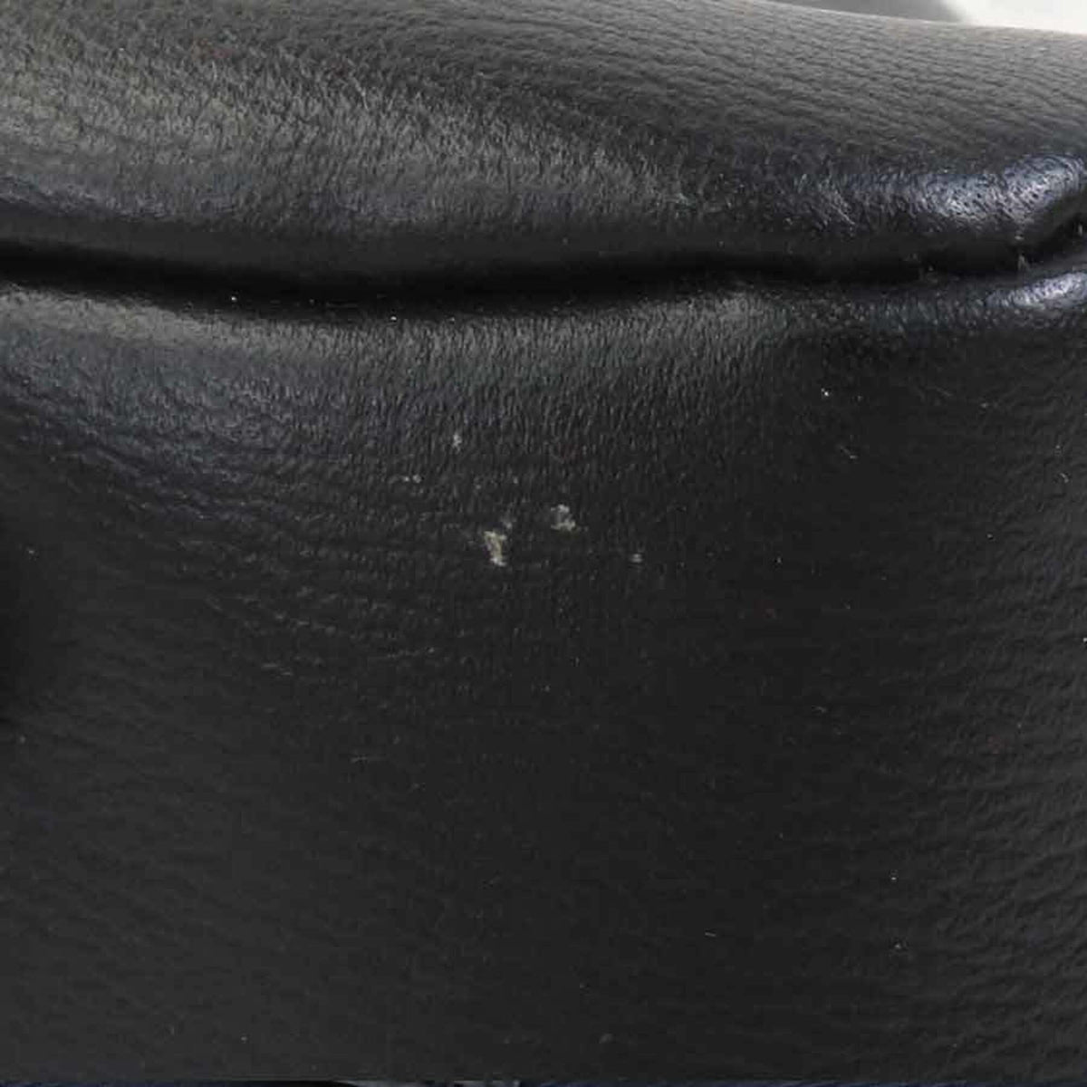 Bally Black Leather Handbag Shoulder Bag (Pre-Owned)