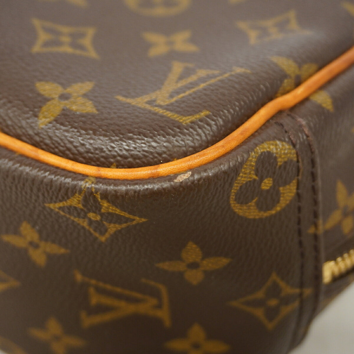 Louis Vuitton Brown Handbag (Pre-Owned)