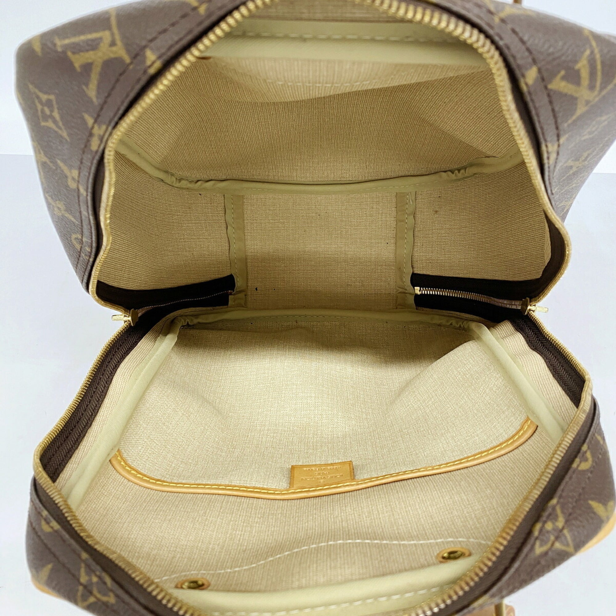 Louis Vuitton Brown Handbag (Pre-Owned)