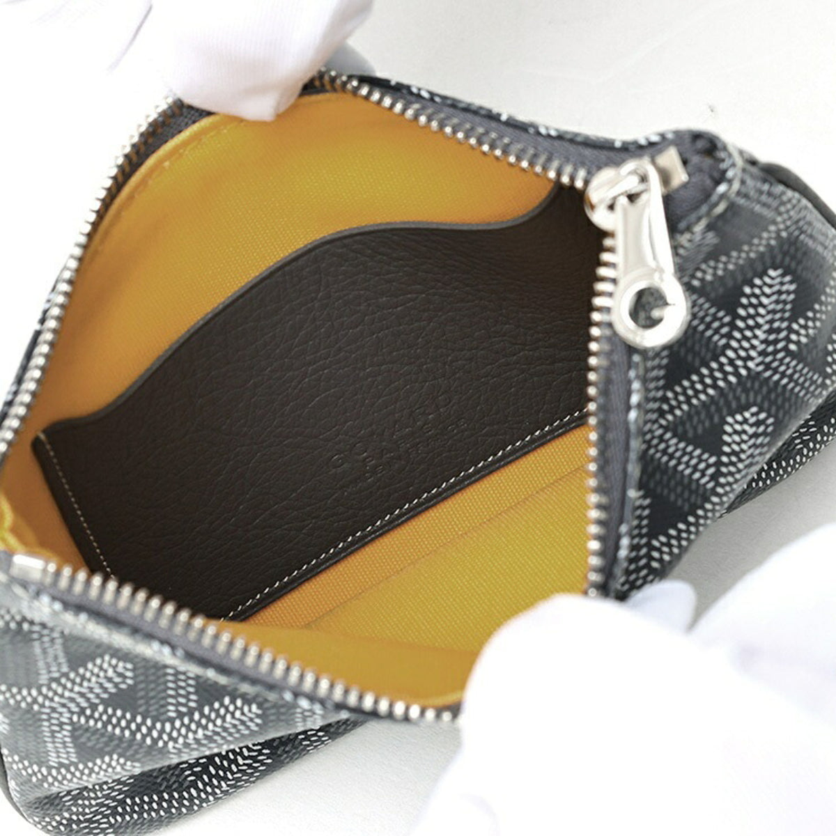 Goyard Gray Canvas Leather Pouch (Pre-Owned)