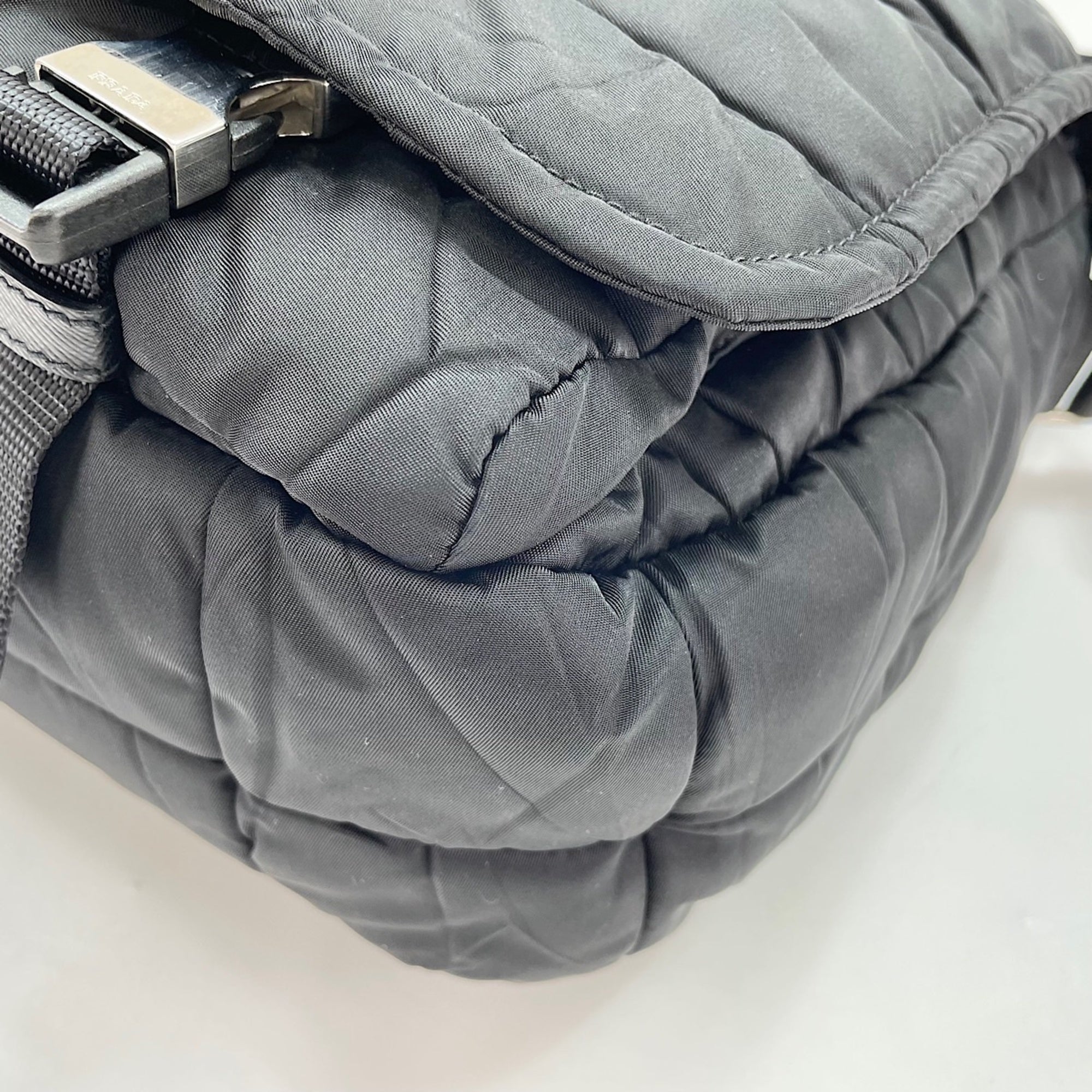 Prada Black Nylon Shoulder Bag (Pre-Owned)