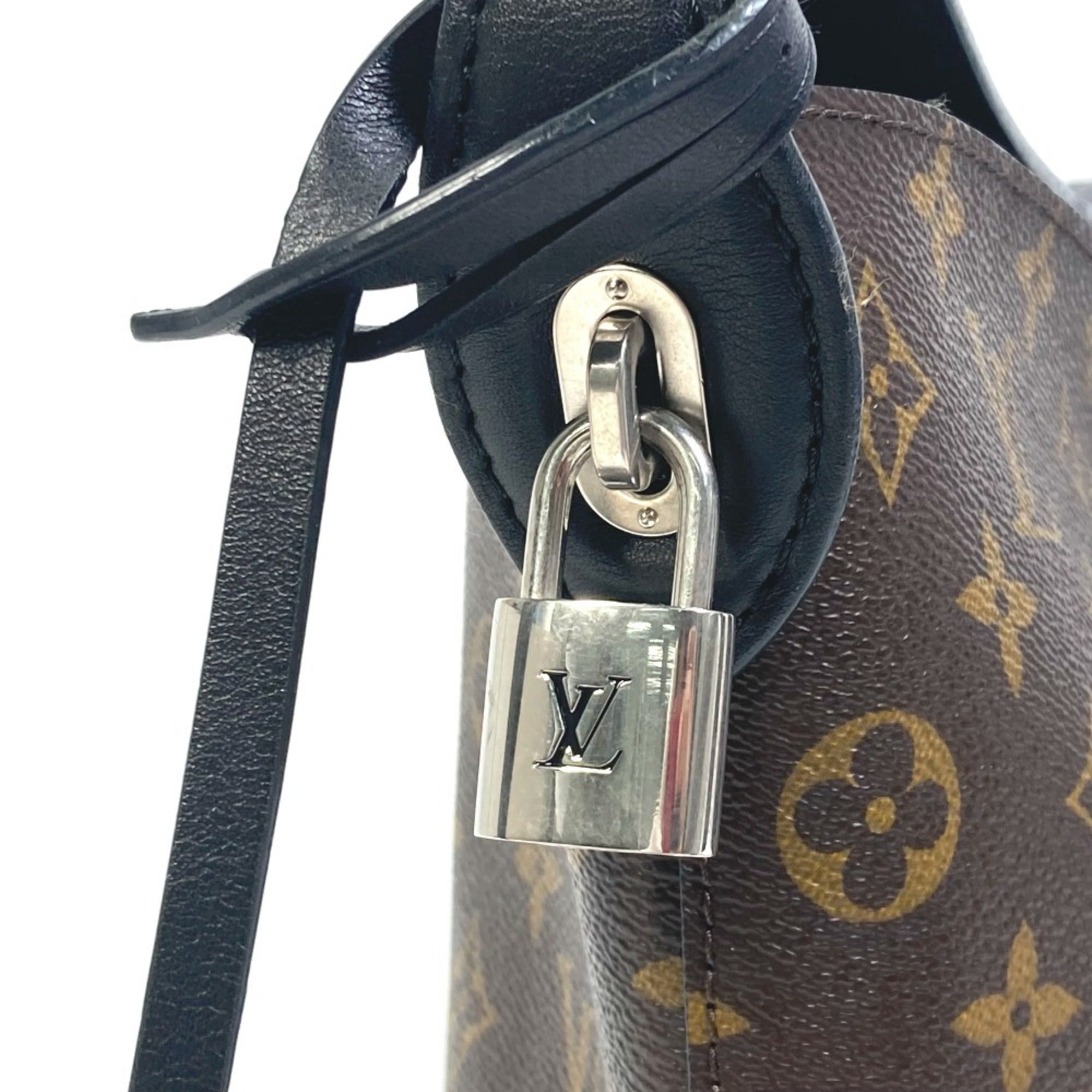 Louis Vuitton Black Brown Monogram Noir Monogram Leather Shoulder Bag (Pre-Owned)