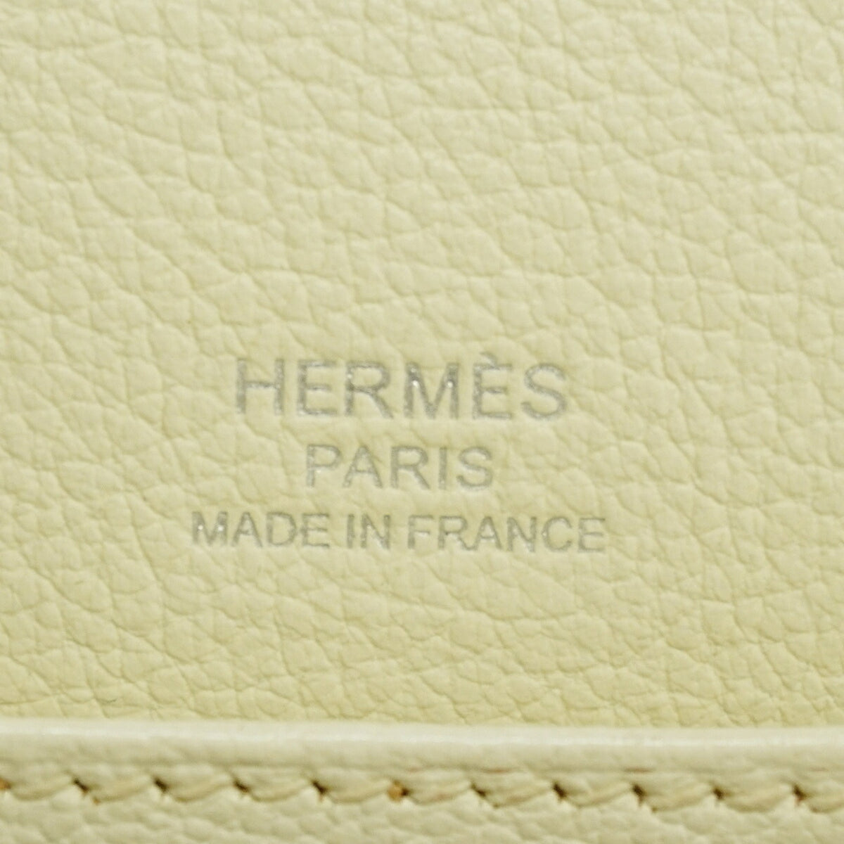Hermes White Shoulder Bag (Pre-Owned)