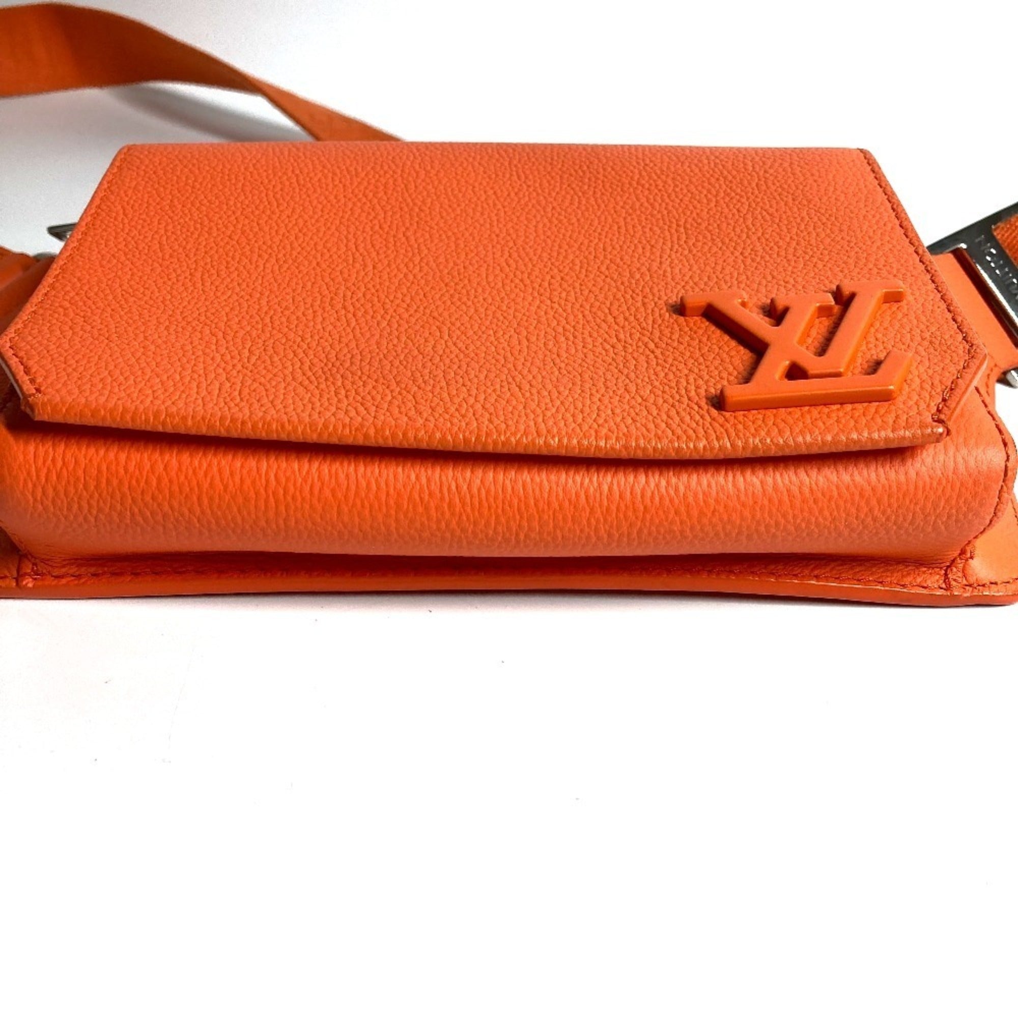 Louis Vuitton Orange Leather Fanny Pack Shoulder Bag (Pre-Owned)