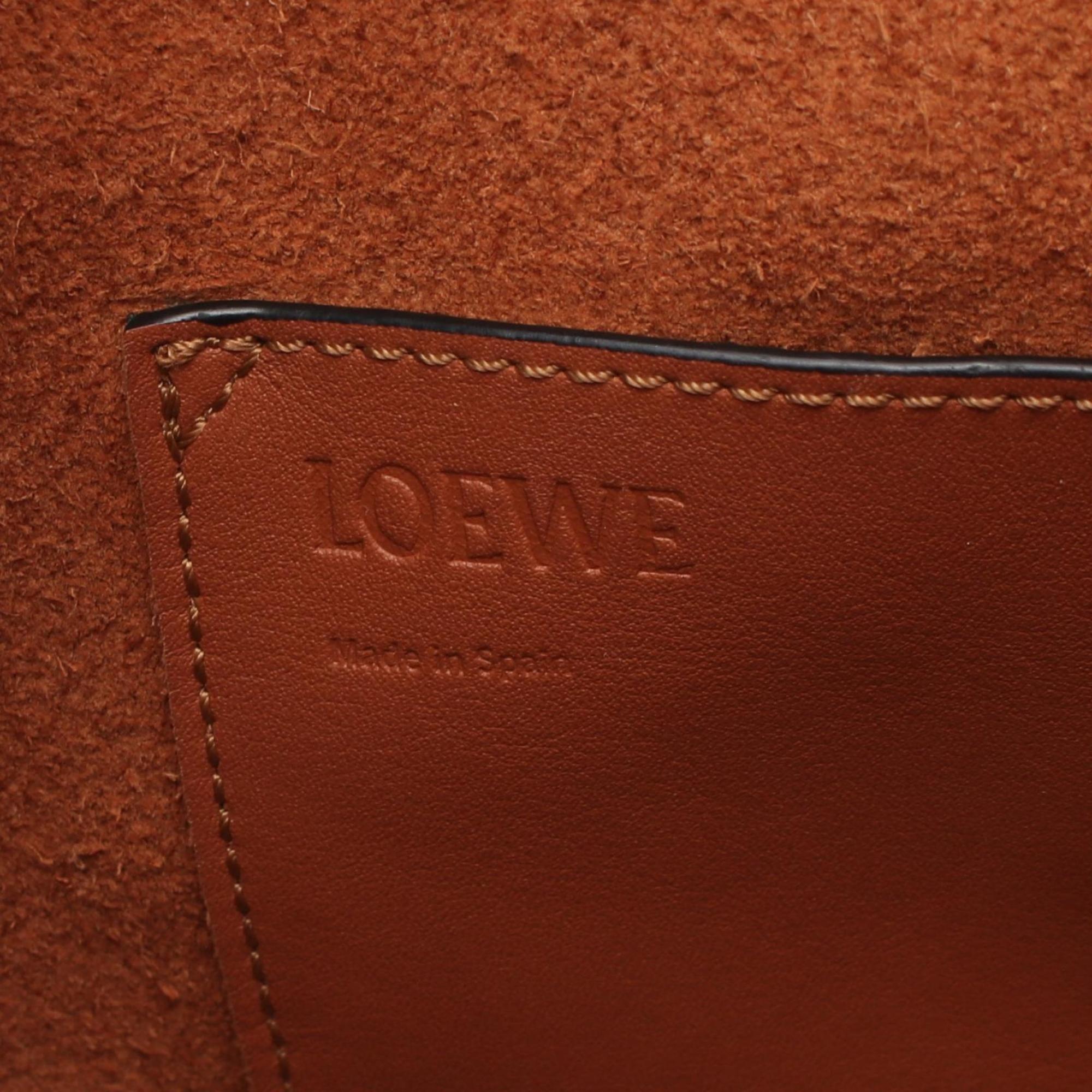 Loewe Brown Leather Shoulder Bag (Pre-Owned)