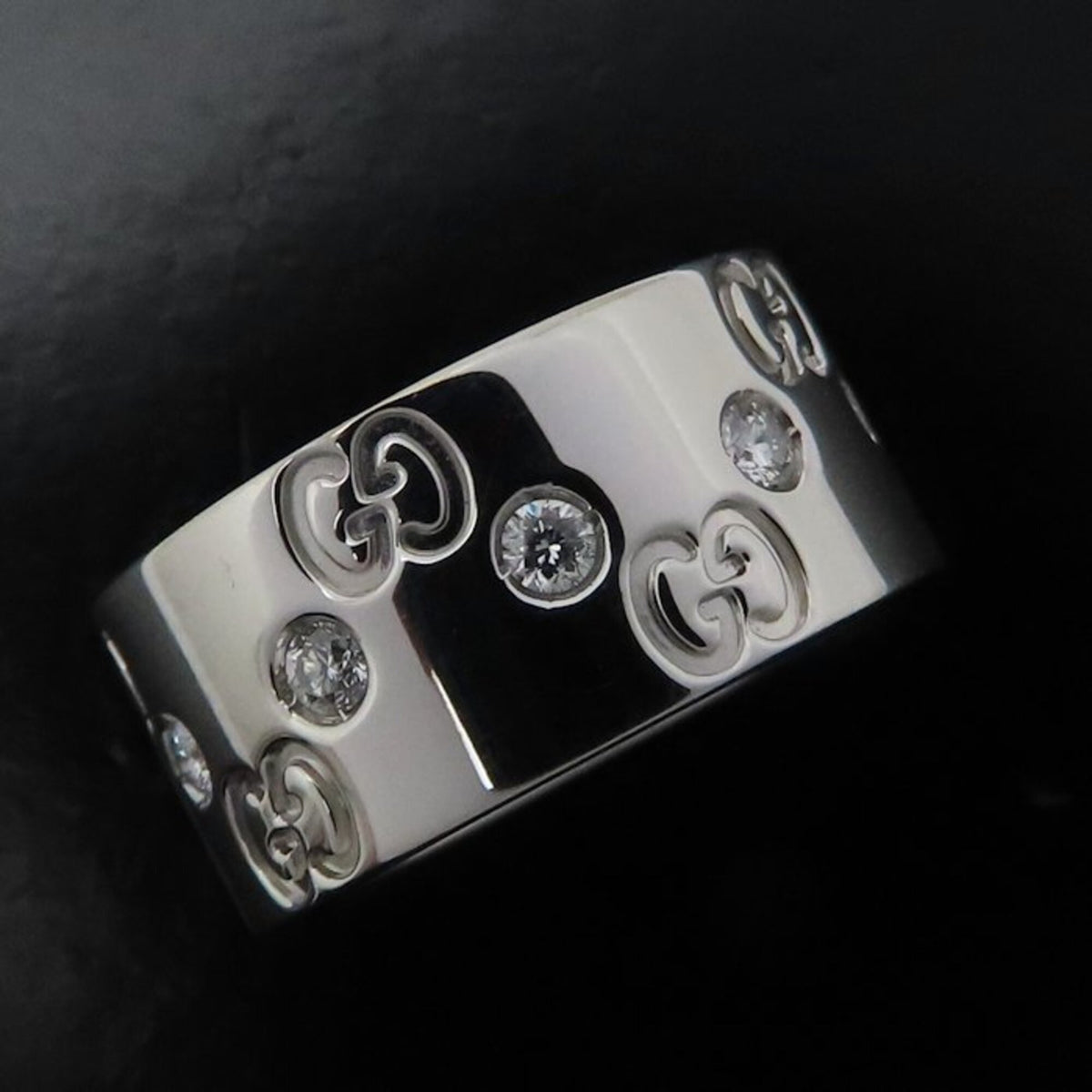 Gucci White Gold (18K) Band Ring (Pre-Owned)