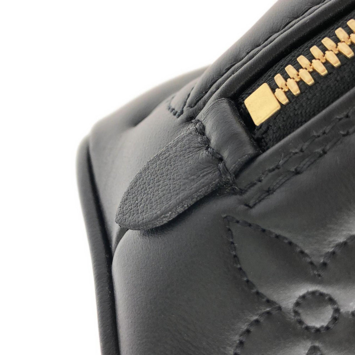 Louis Vuitton Black Leather Handbag (Pre-Owned)