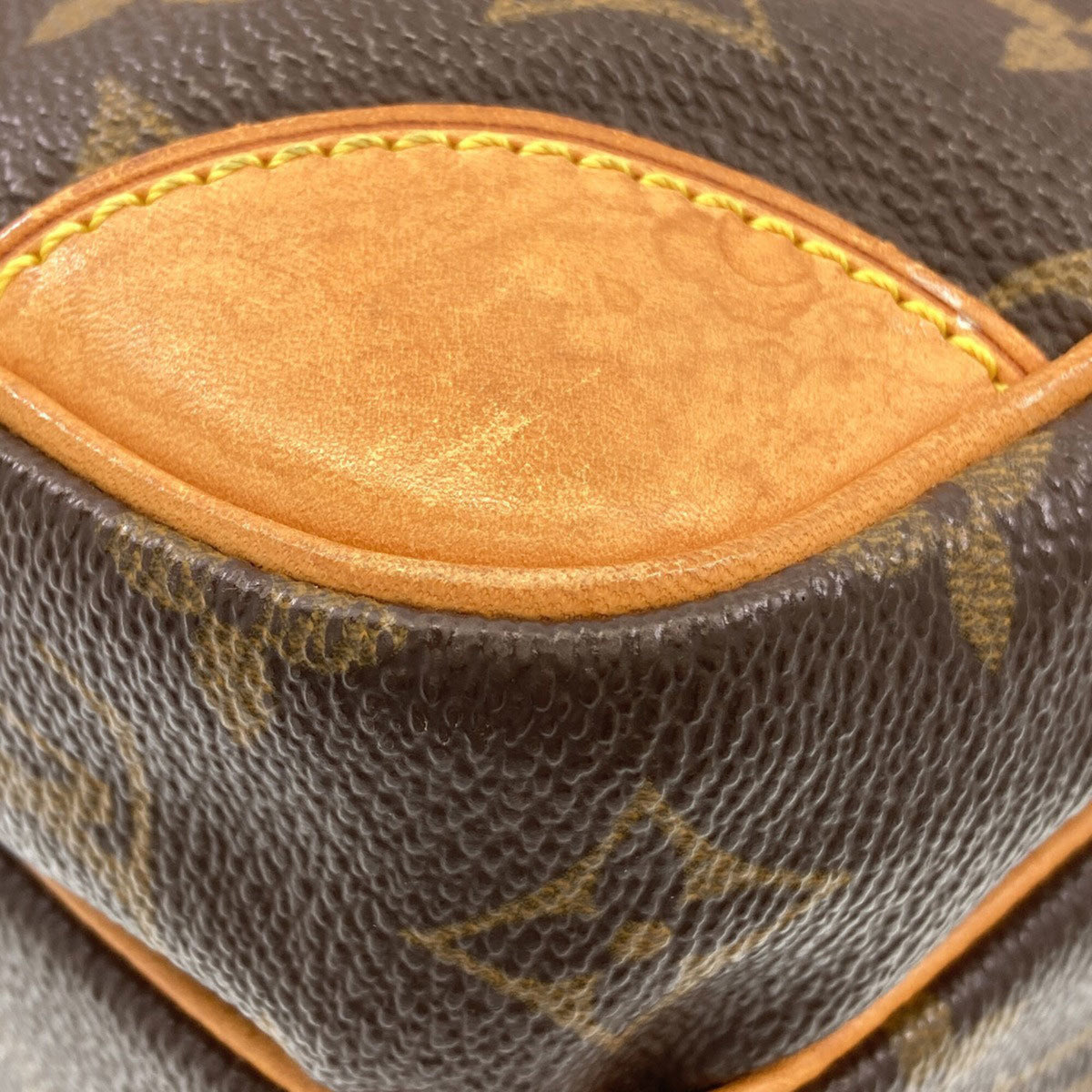 Louis Vuitton Monogram Monogram Monogram Shoulder Bag (Pre-Owned)