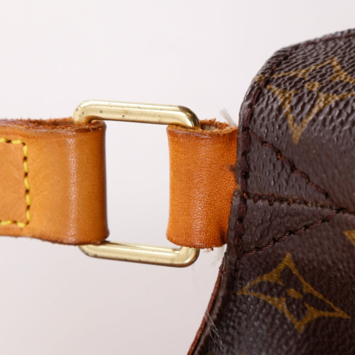 Louis Vuitton Monogram Brown Monogram Shoulder Bag (Pre-Owned)