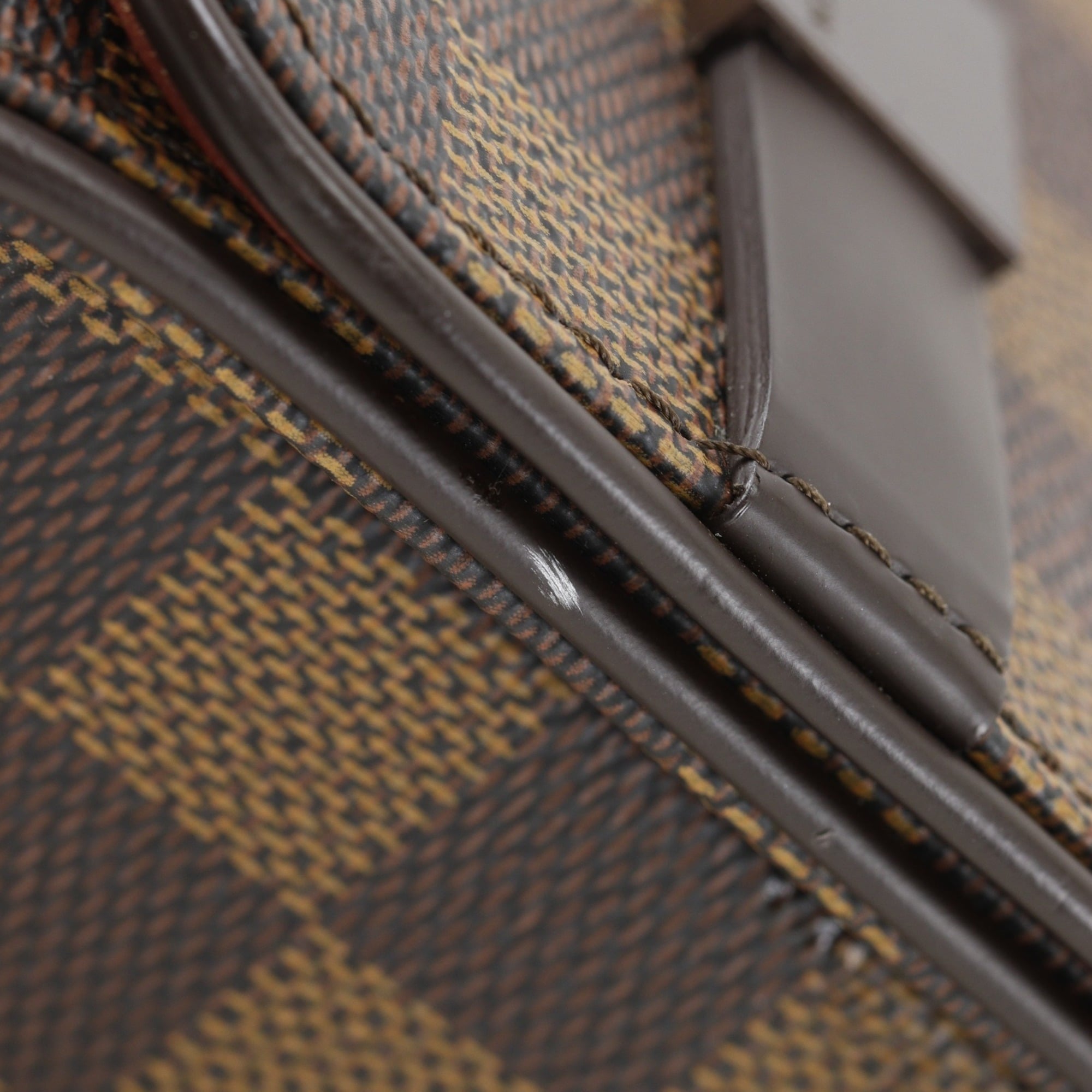 Louis Vuitton Damier Brown Damier Canvas Shoulder Bag (Pre-Owned)