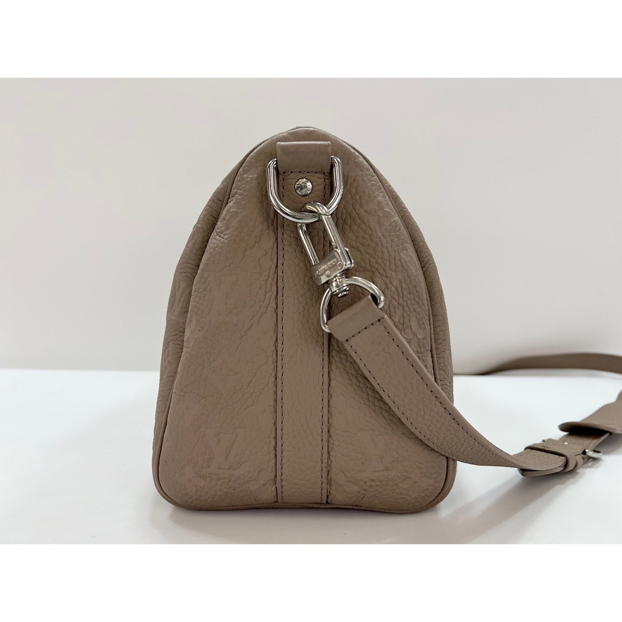 Louis Vuitton Beige Boston Bag (Pre-Owned)