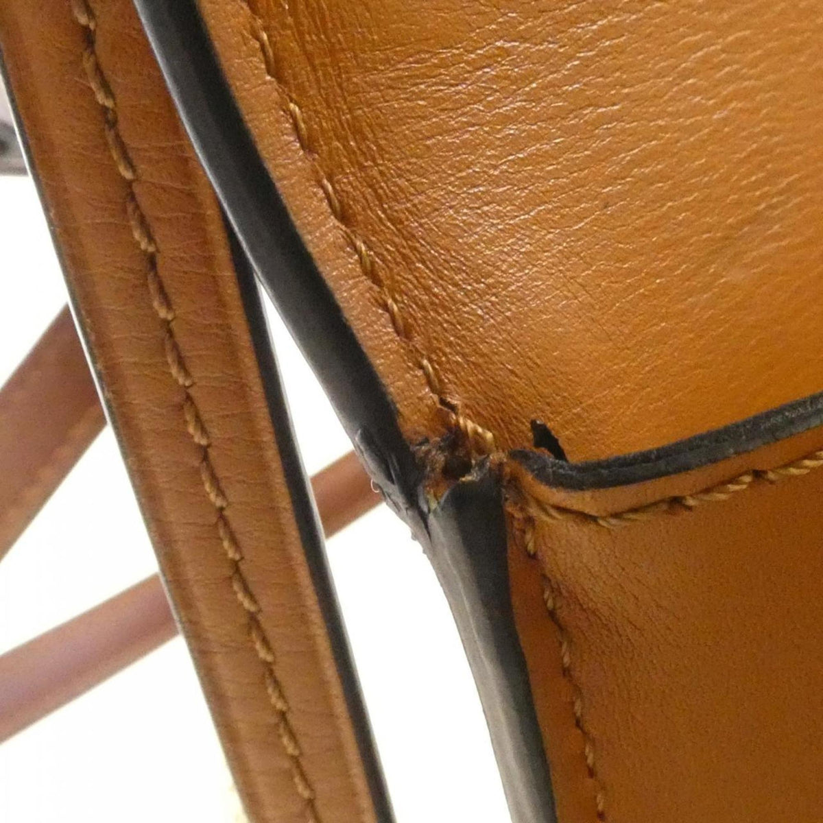 Loewe Brown Leather Shoulder Bag (Pre-Owned)