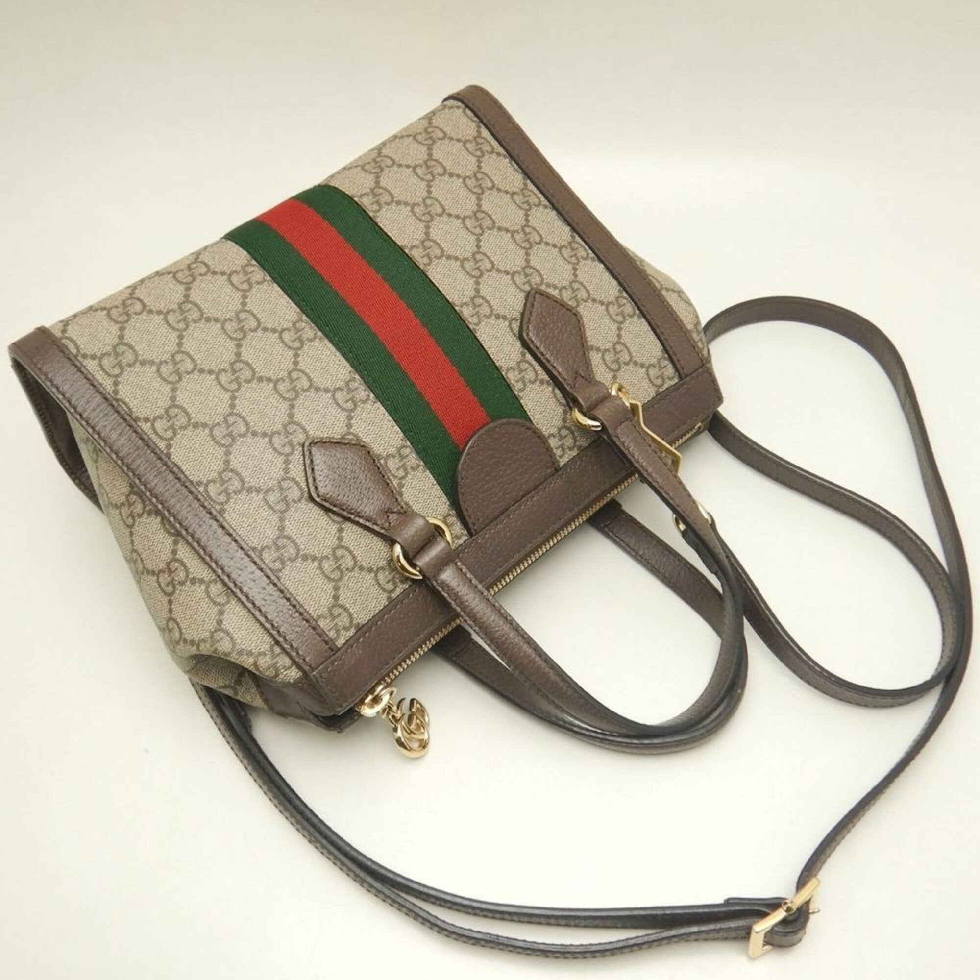 Gucci Beige Gg Supreme Tote Bag (Pre-Owned)