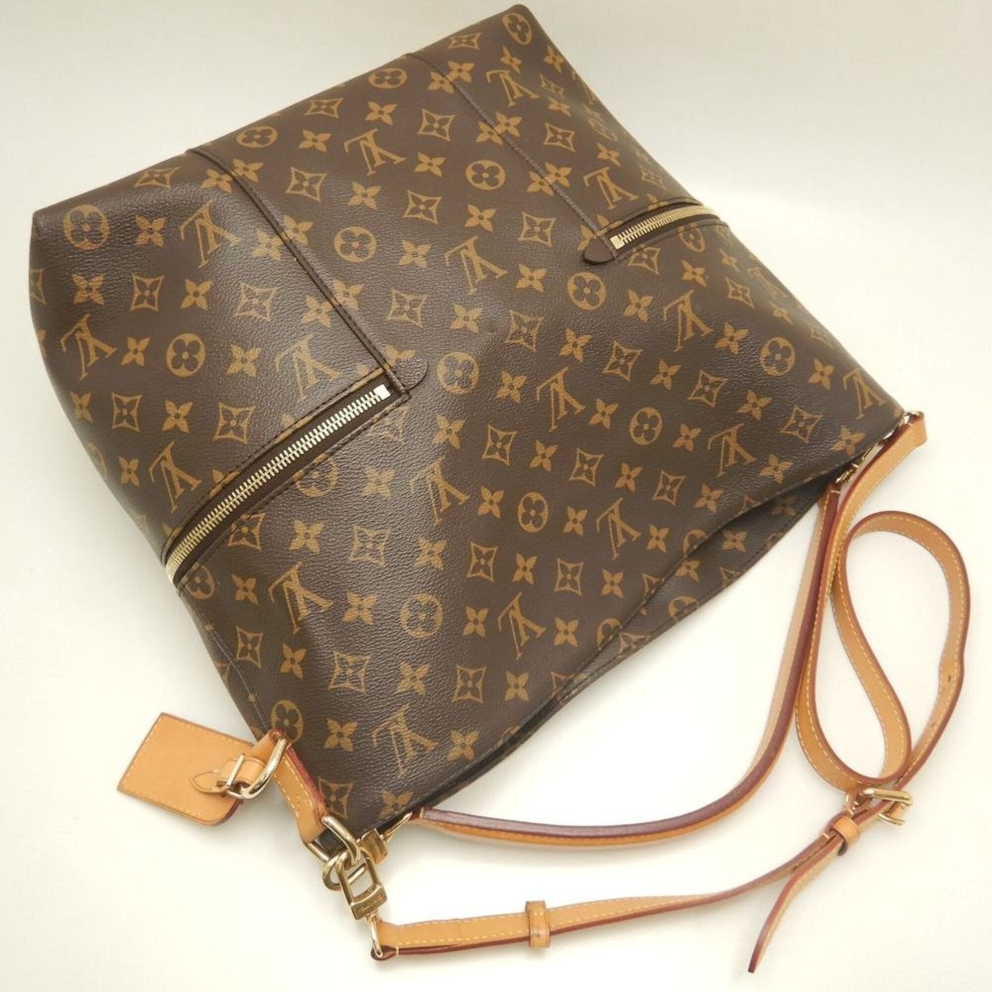 Louis Vuitton Monogram Brown Monogram Shoulder Bag (Pre-Owned)