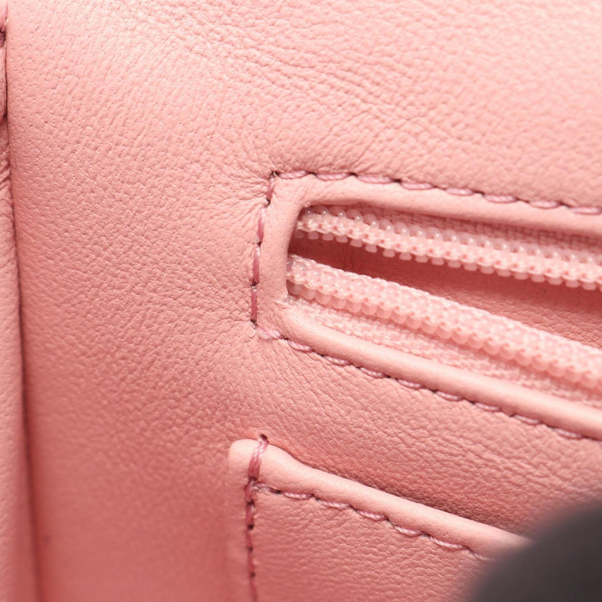 Chanel Pink White Fabric Leather Handbag Shoulder Bag (Pre-Owned)
