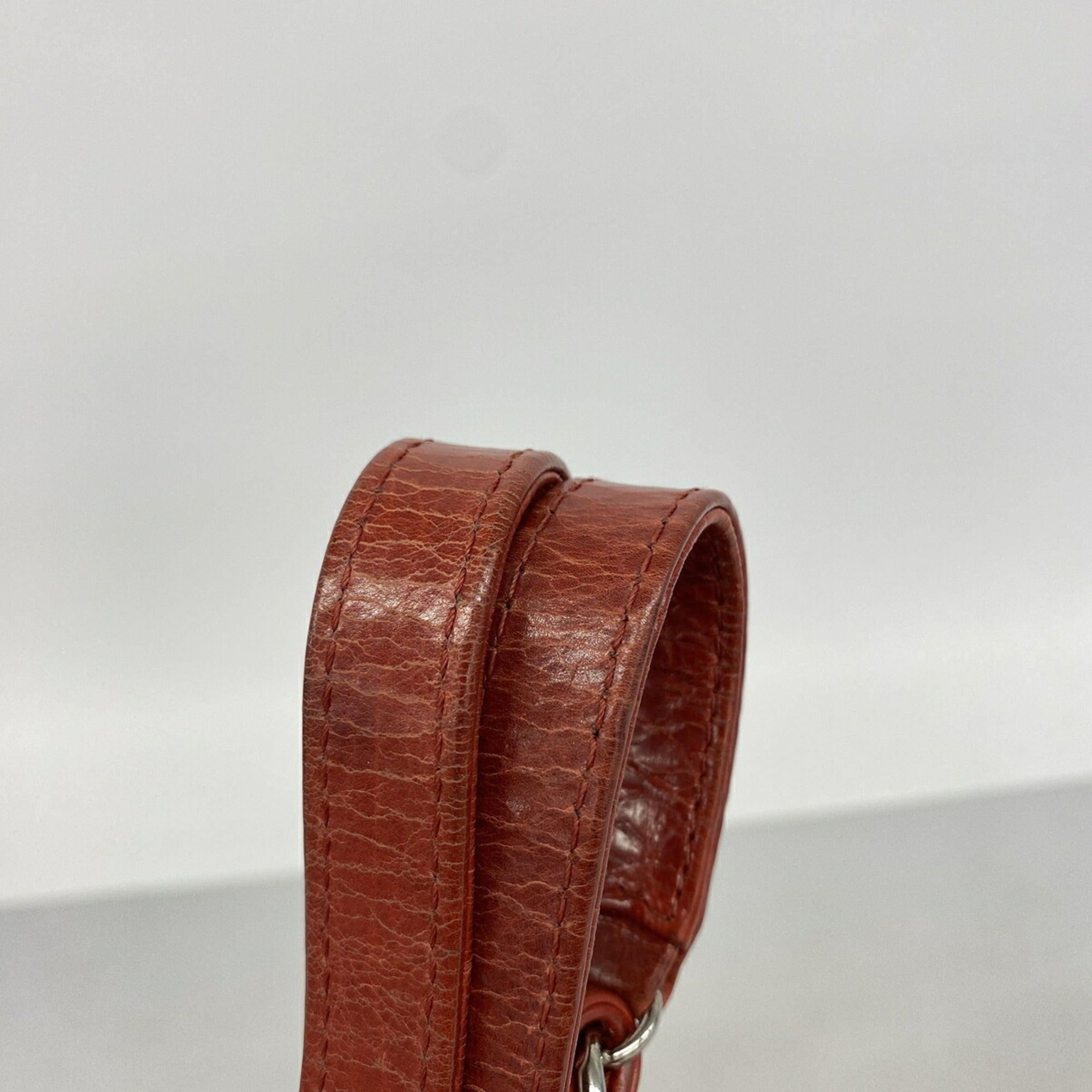 Chanel Red Color Leather Shoulder Bag (Pre-Owned)