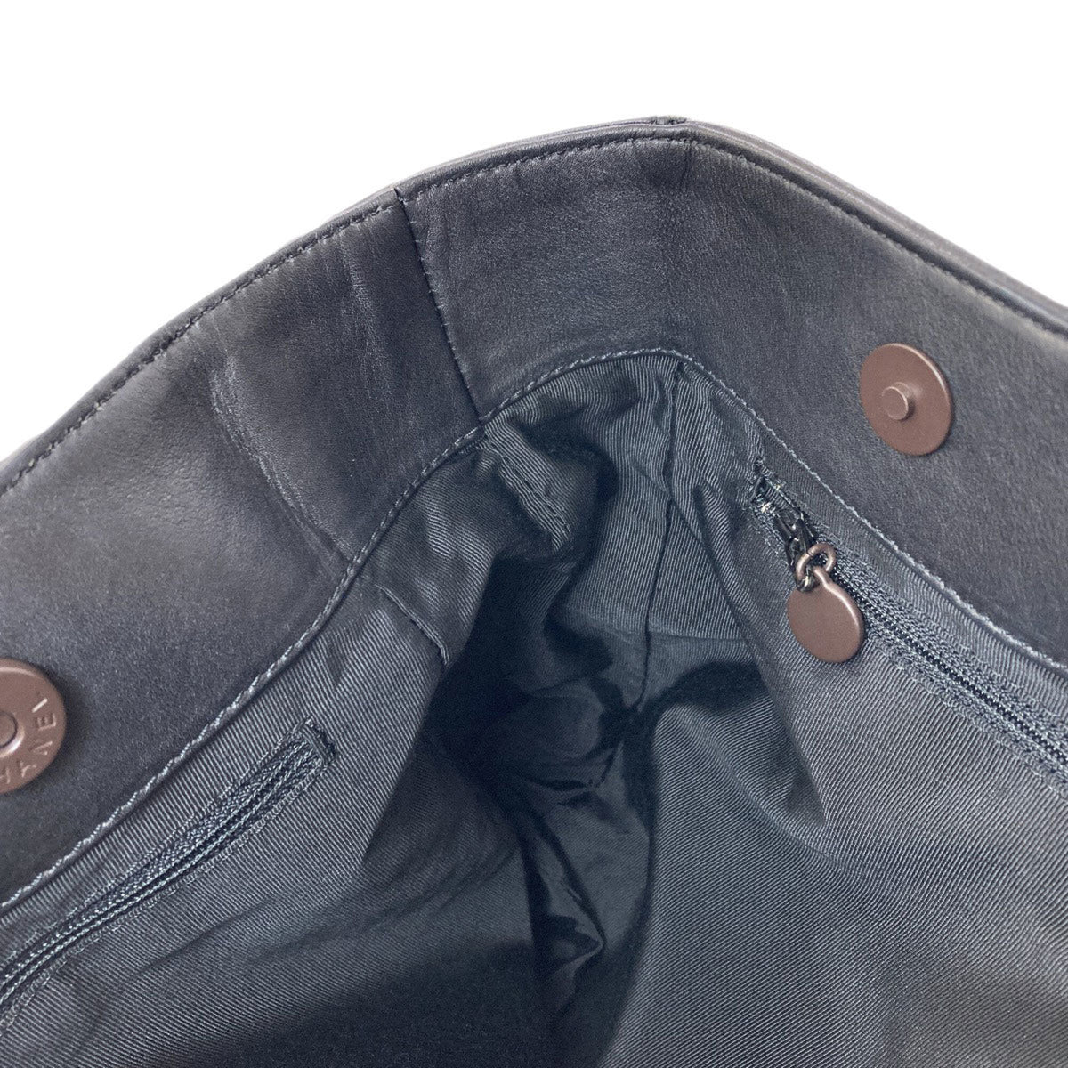 Chanel Black Leather Tote Bag (Pre-Owned)