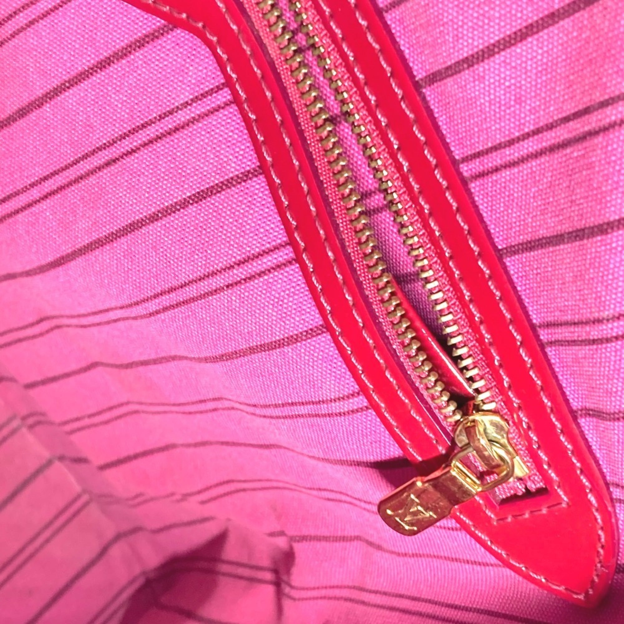 Louis Vuitton Pink Pvc Leather Shoulder Bag Tote Bag (Pre-Owned)