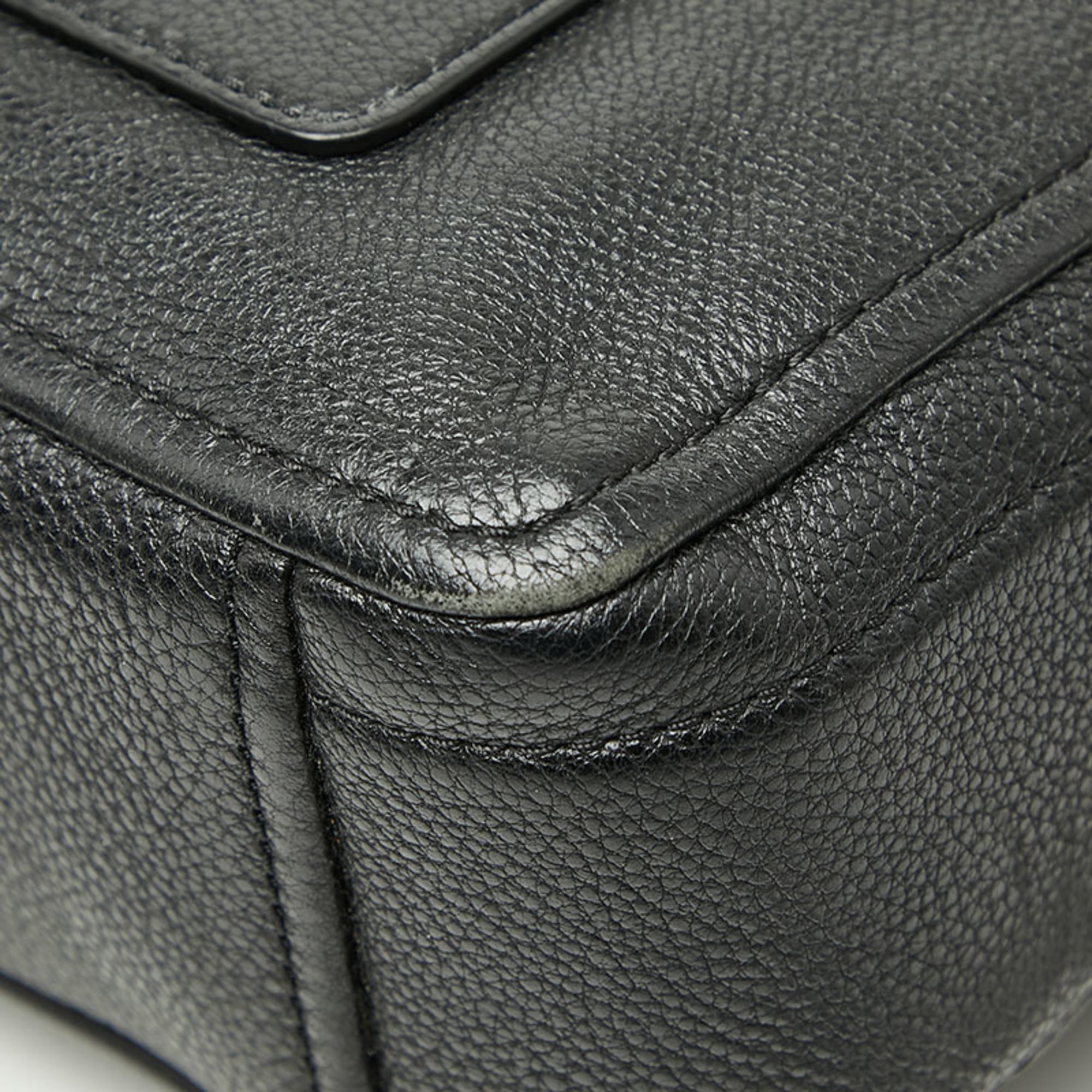 Marc Jacobs Black Leather Shoulder Bag (Pre-Owned)