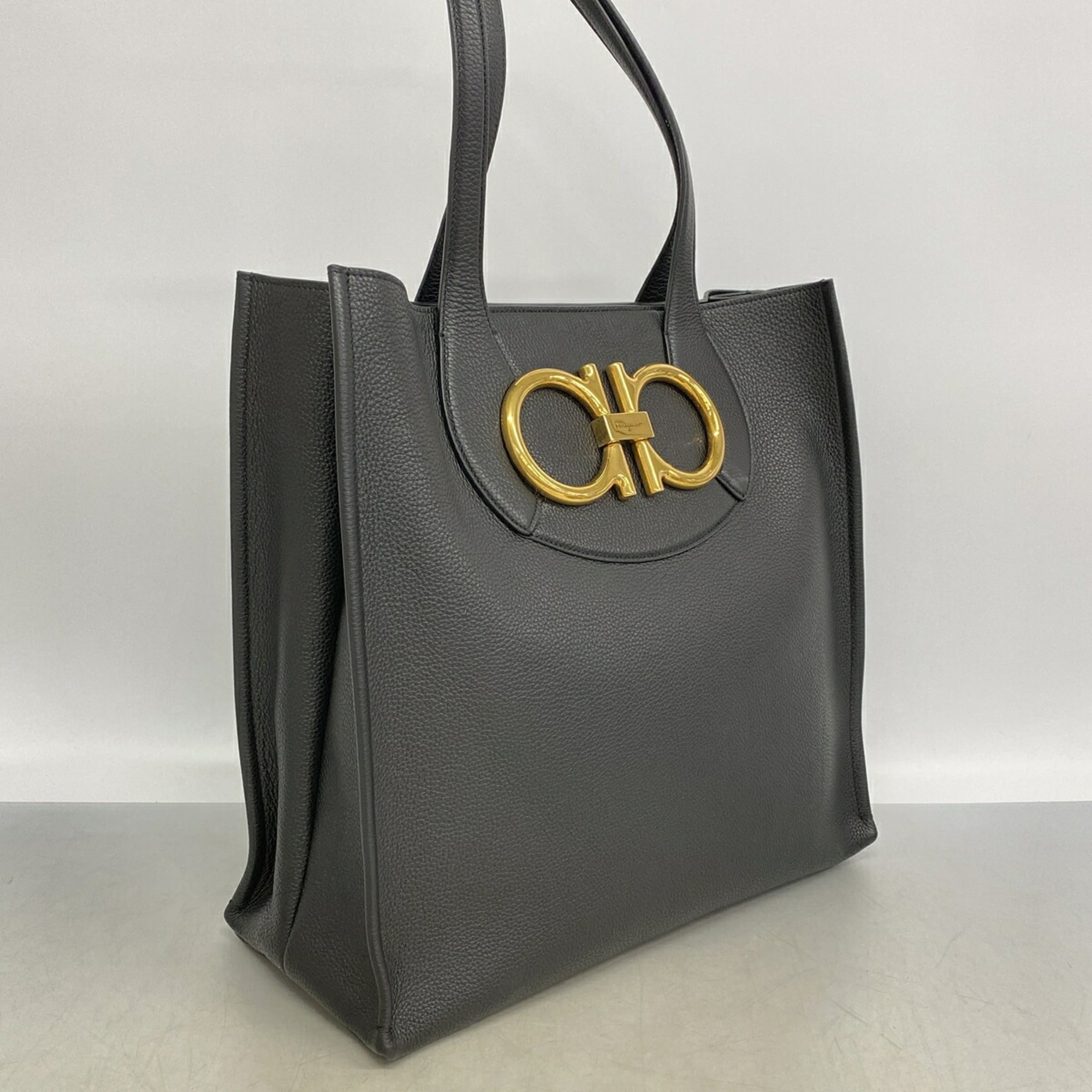 Salvatore Ferragamo Black Leather Tote Bag (Pre-Owned)