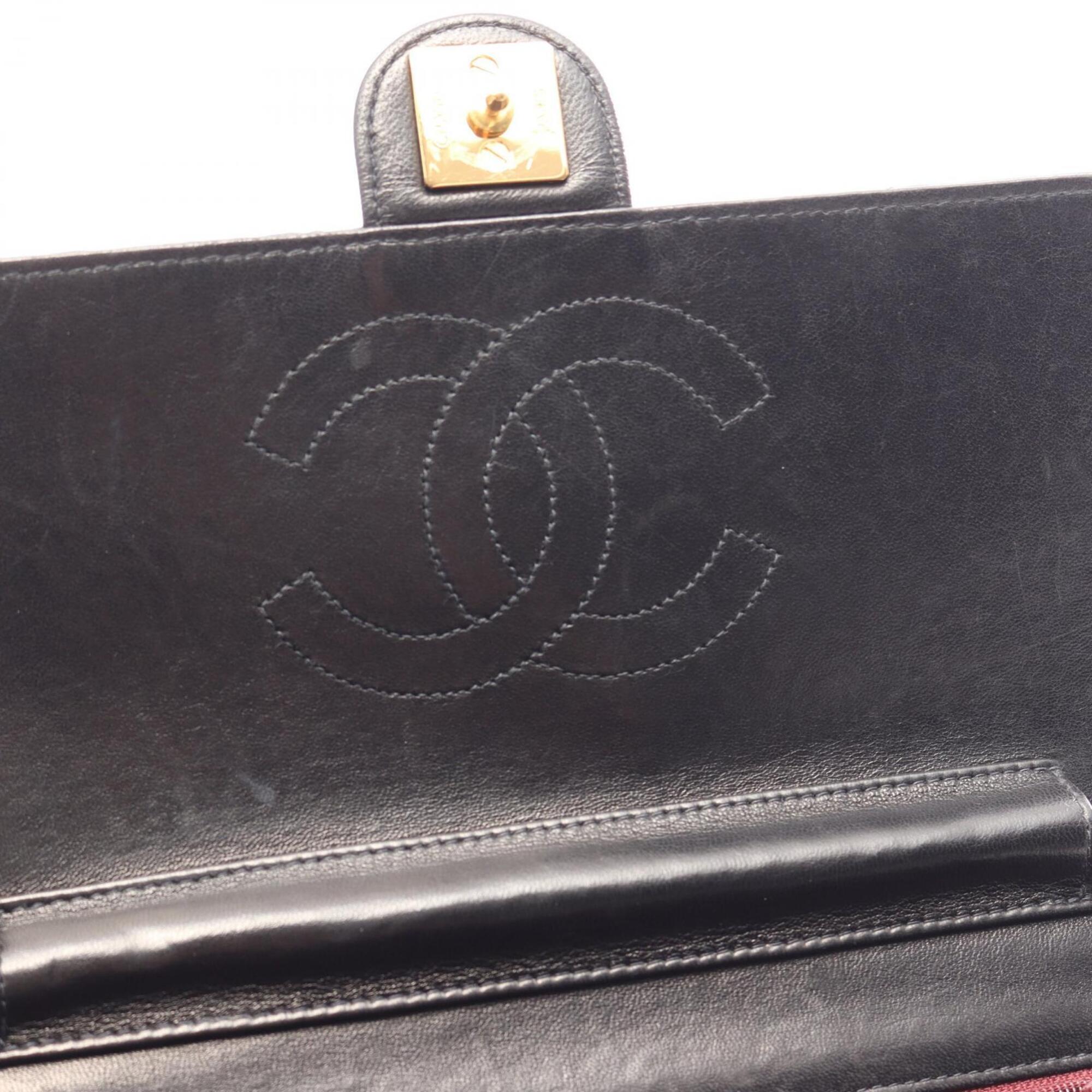 Chanel Black Leather Handbag Shoulder Bag (Pre-Owned)