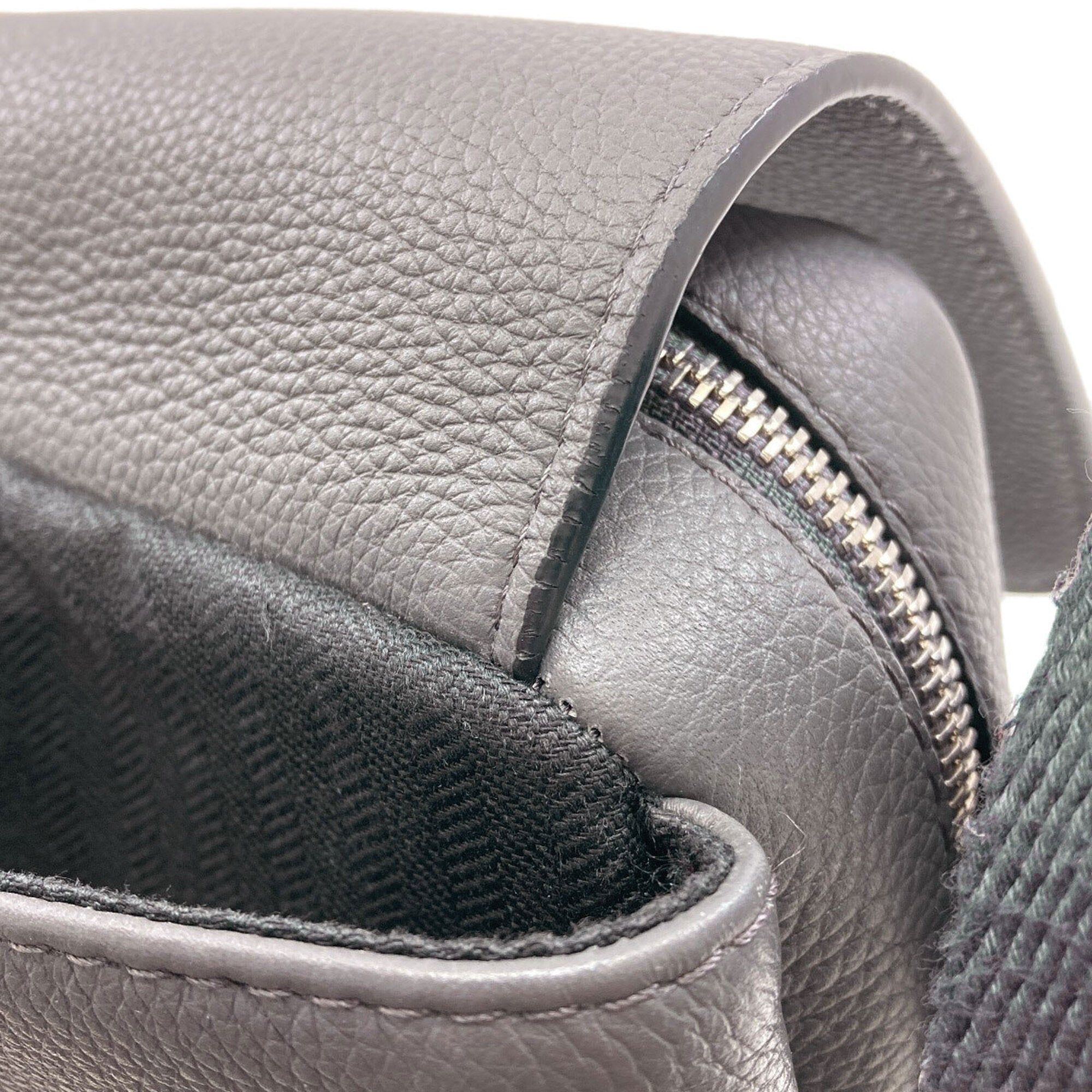 Loewe Gray Leather Messenger Bag Shoulder Bag (Pre-Owned)