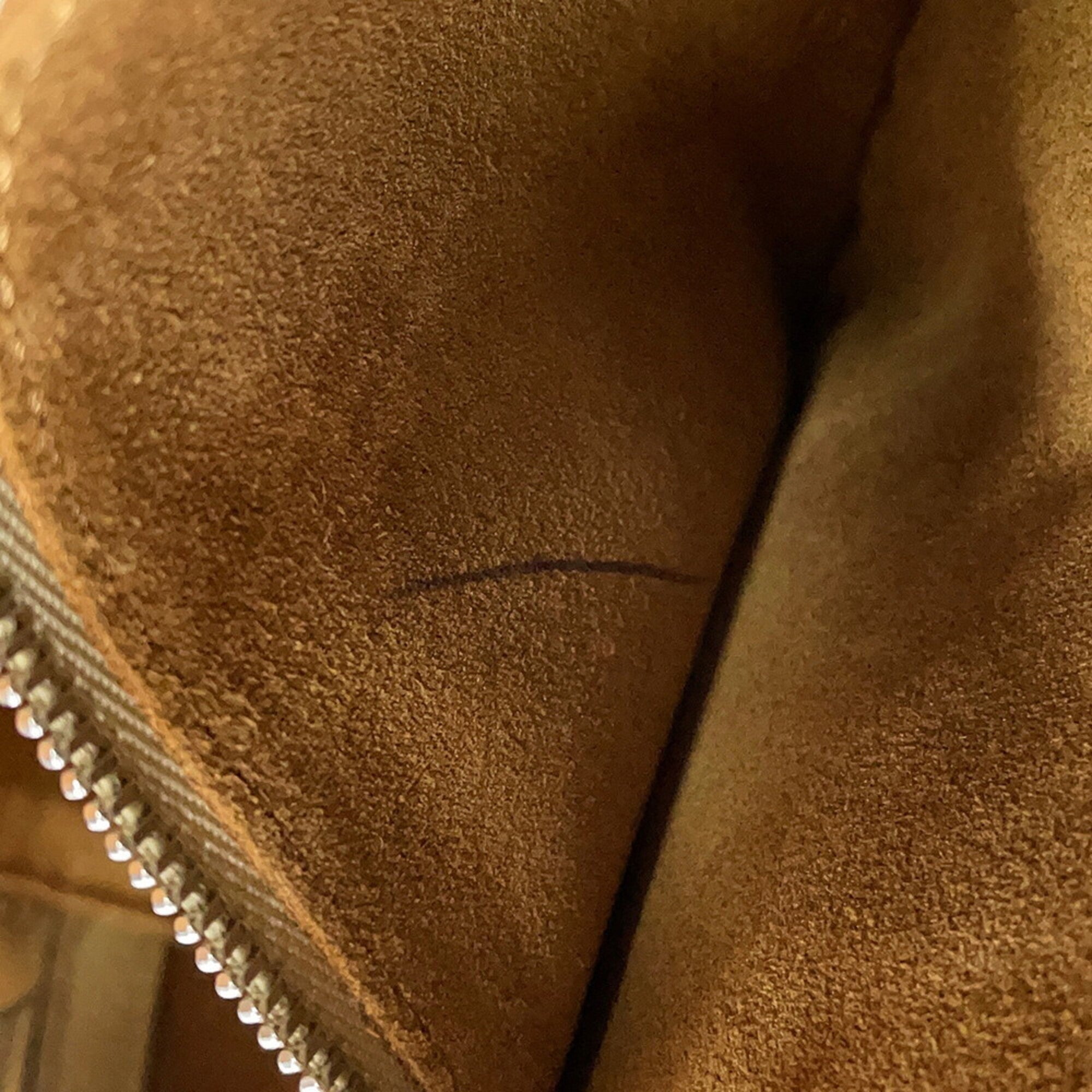 Loewe Beige Leather Handbag (Pre-Owned)