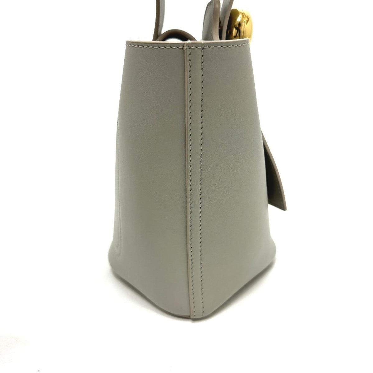 Loewe Gray Leather Shoulder Bag (Pre-Owned)