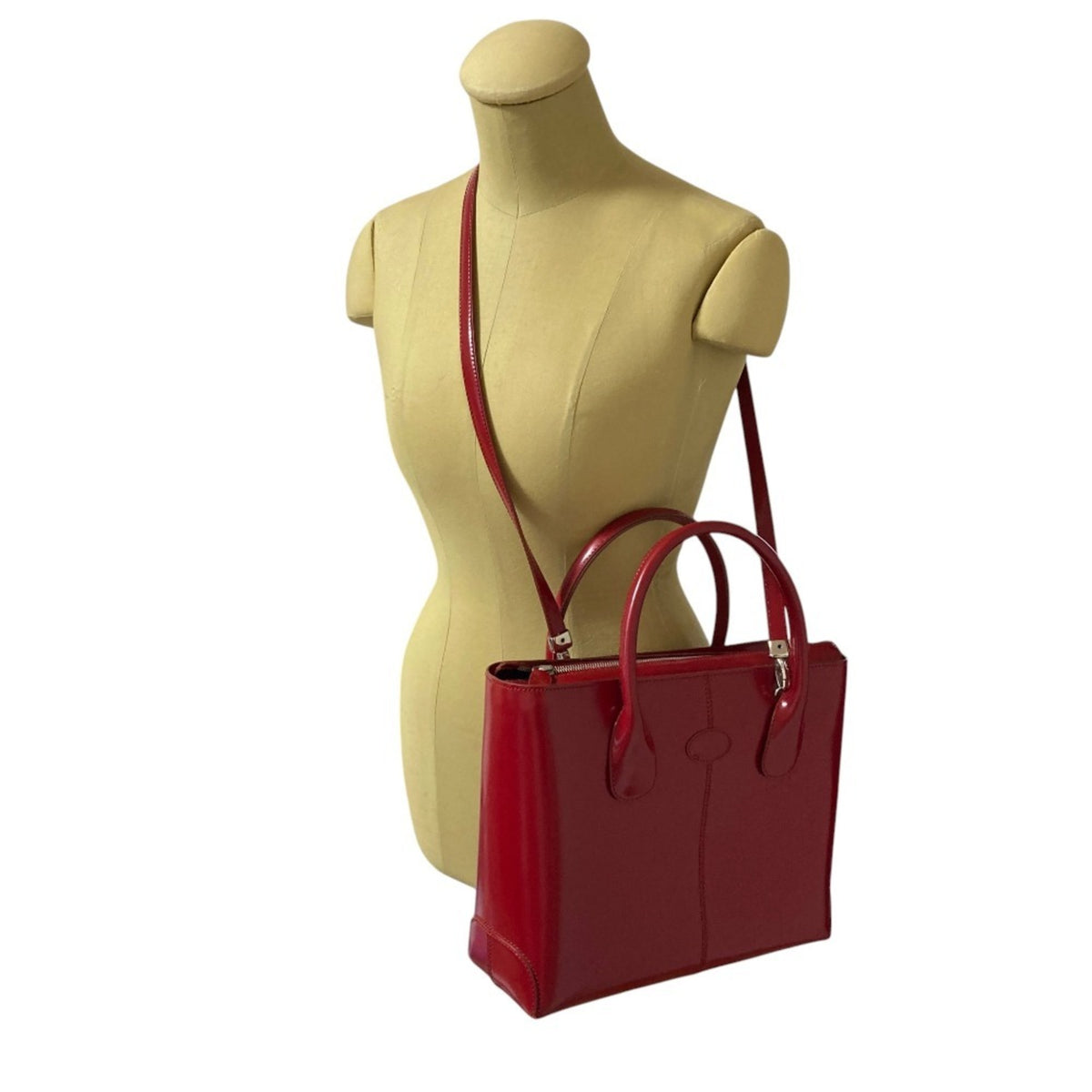 Tod's Red Color Leather Handbag Shoulder Bag (Pre-Owned)