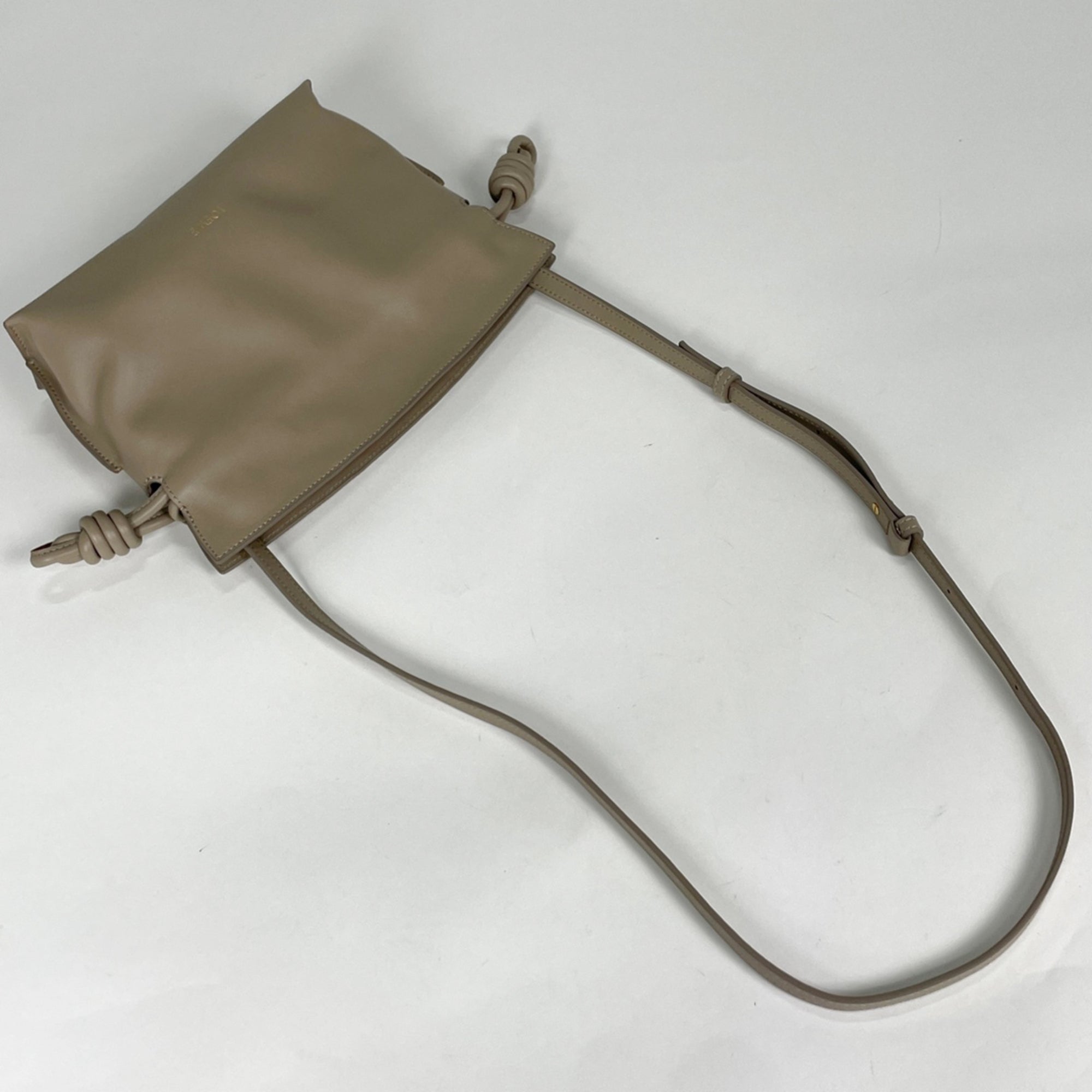 Loewe Flamenco Beige Leather Clutch Bag Shoulder Bag (Pre-Owned)