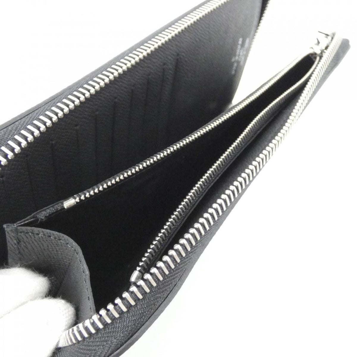 Louis Vuitton Black Leather Long Wallet (Bi-Fold) (Pre-Owned)
