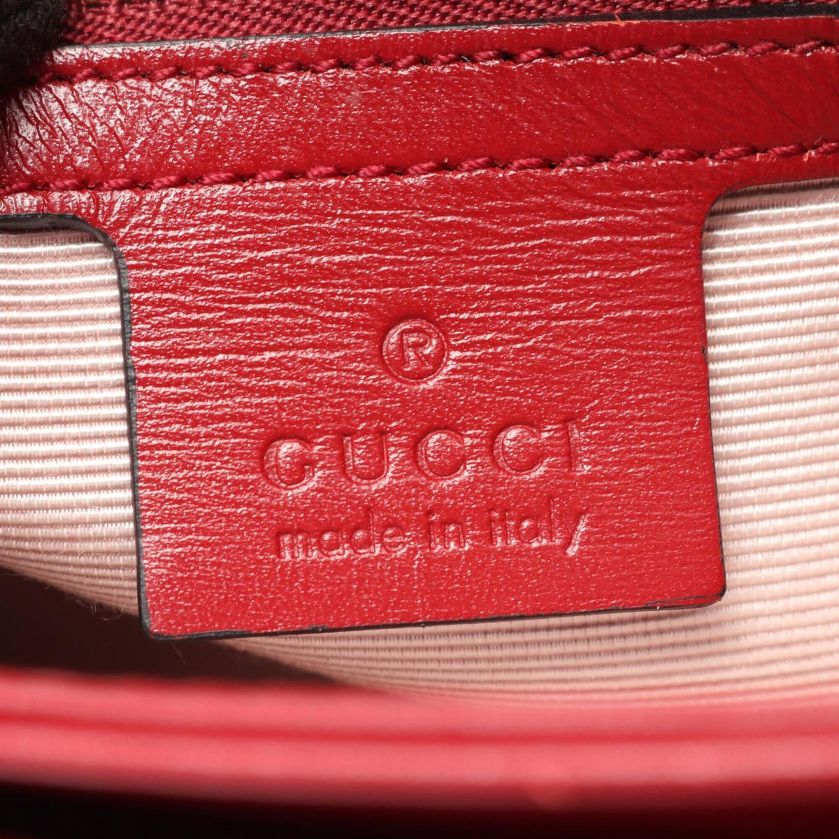 Gucci Black Red Color Leather Shoulder Bag (Pre-Owned)