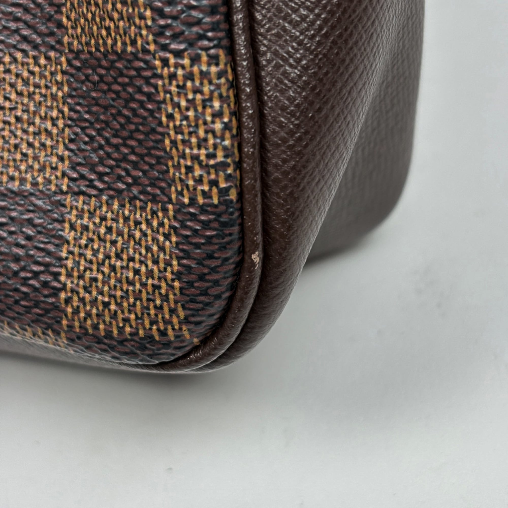 Louis Vuitton Damier Brown Damier Canvas Pouch (Pre-Owned)