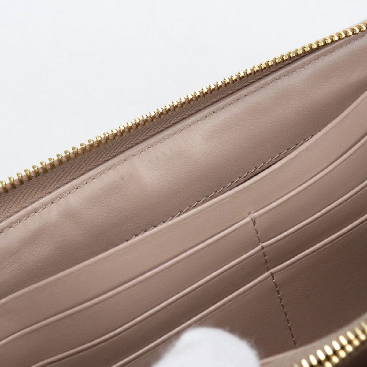 Prada Beige Leather Long Wallet (Bi-Fold) (Pre-Owned)