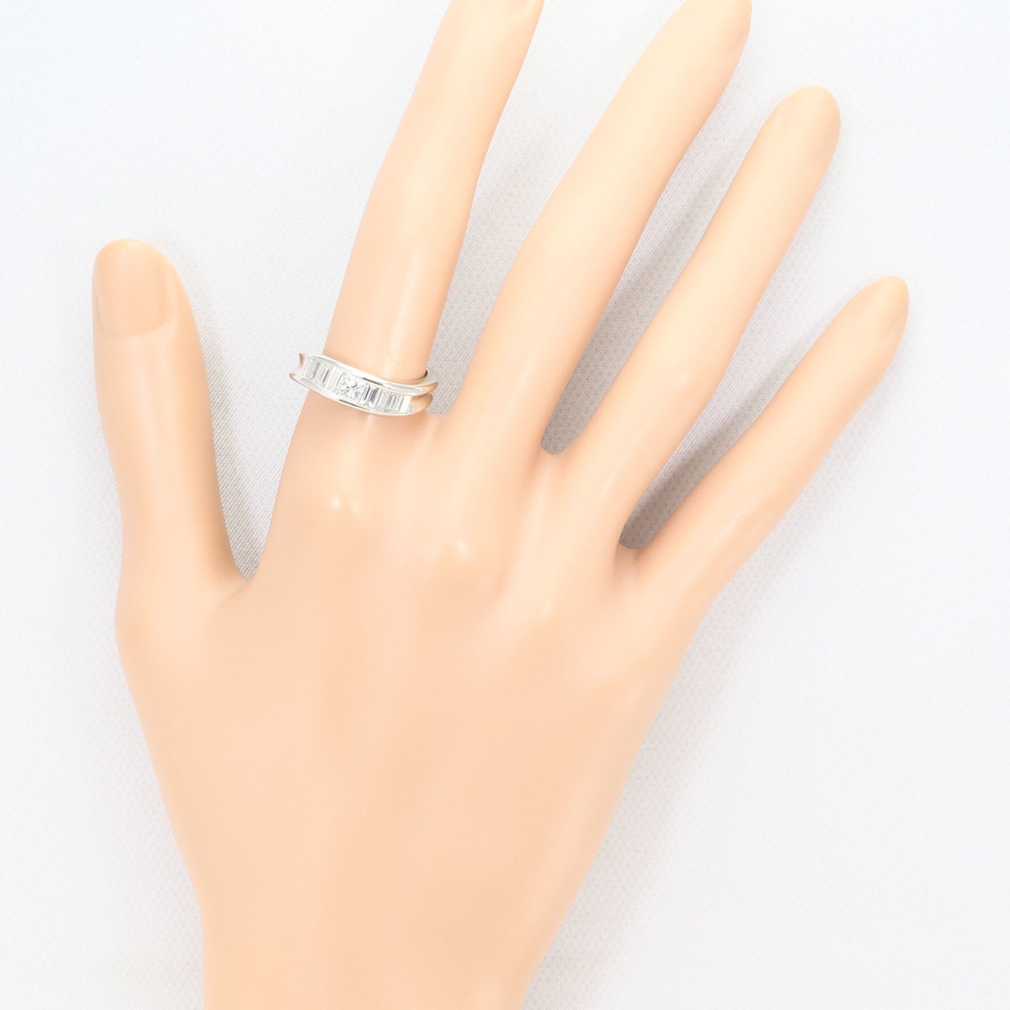 Unbranded Platinum Platinum 900 Band Ring (Pre-Owned)