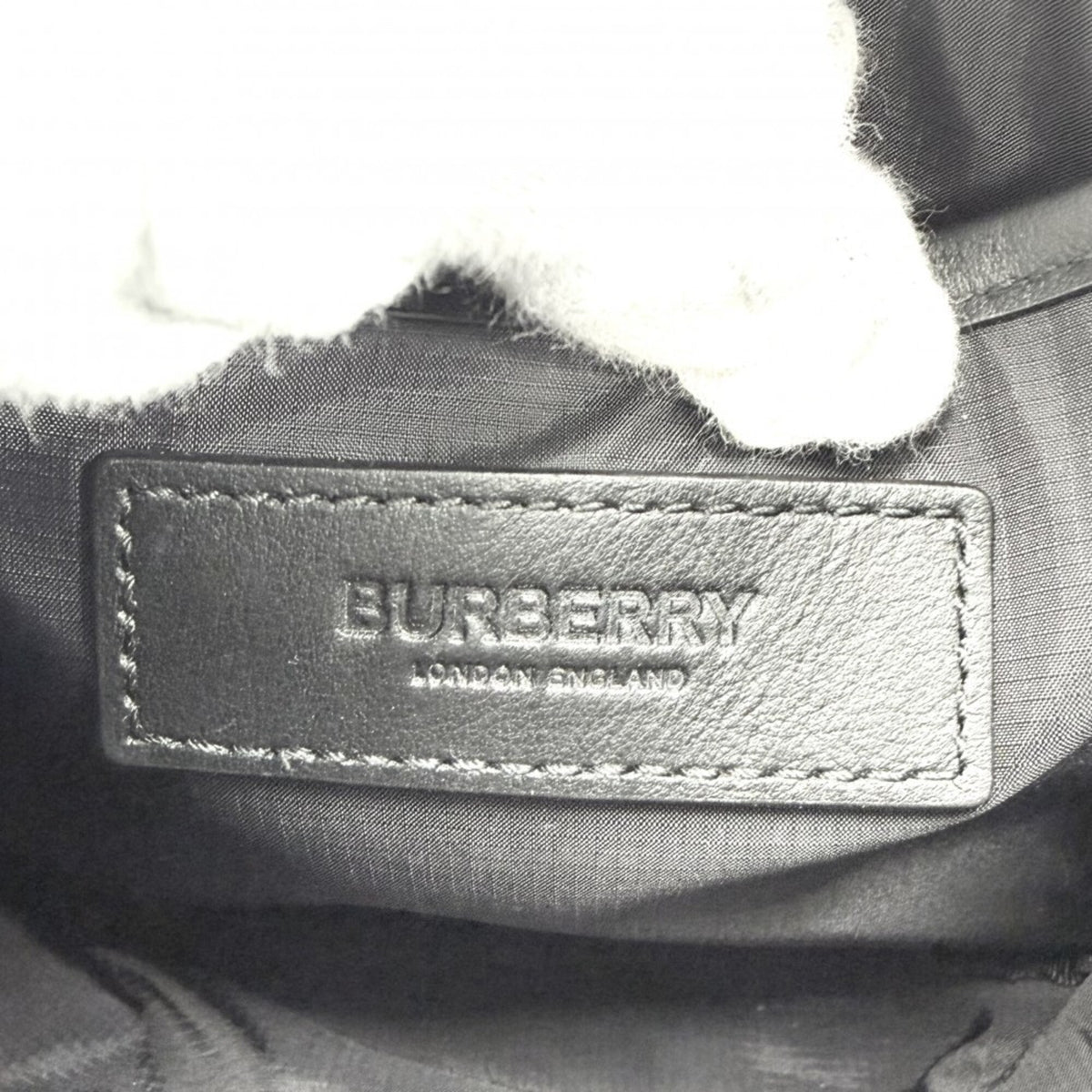 Burberry Black Nylon Leather Shoulder Bag (Pre-Owned)