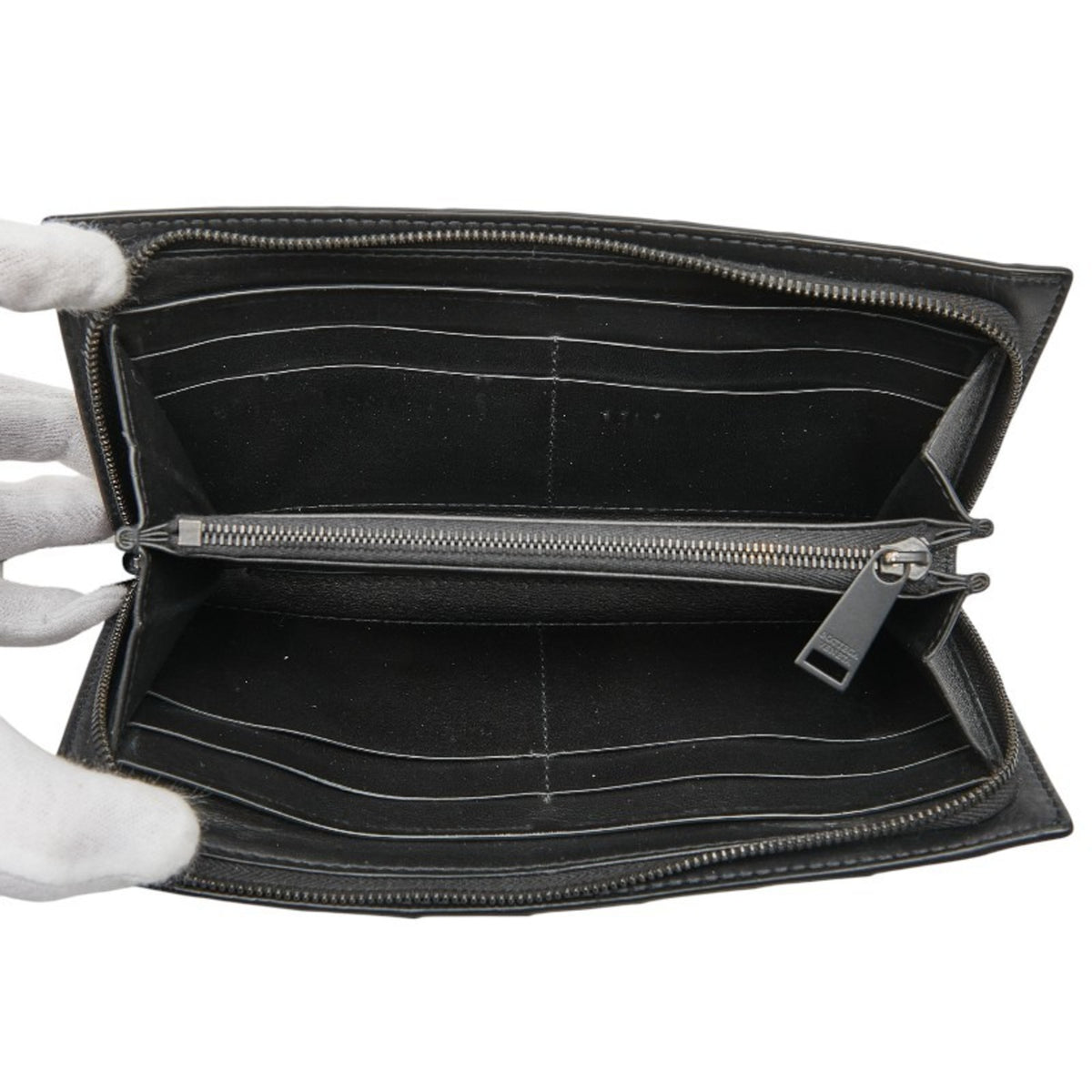Bottega Veneta Black Leather Long Wallet (Bi-Fold) (Pre-Owned)