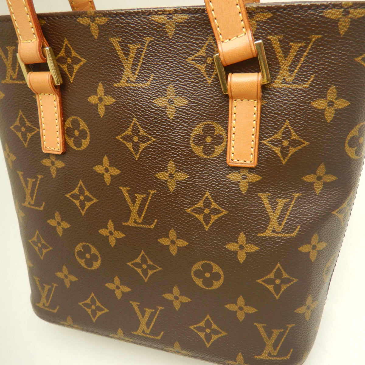 Louis Vuitton Brown Monogram Canvas Handbag (Pre-Owned)
