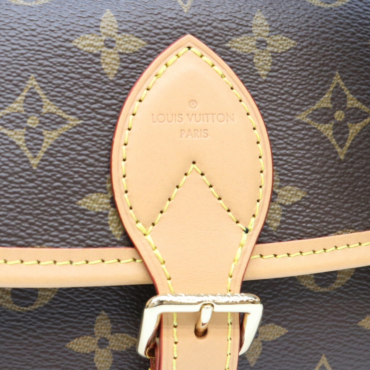 Louis Vuitton Brown Monogram Shoulder Bag (Pre-Owned)