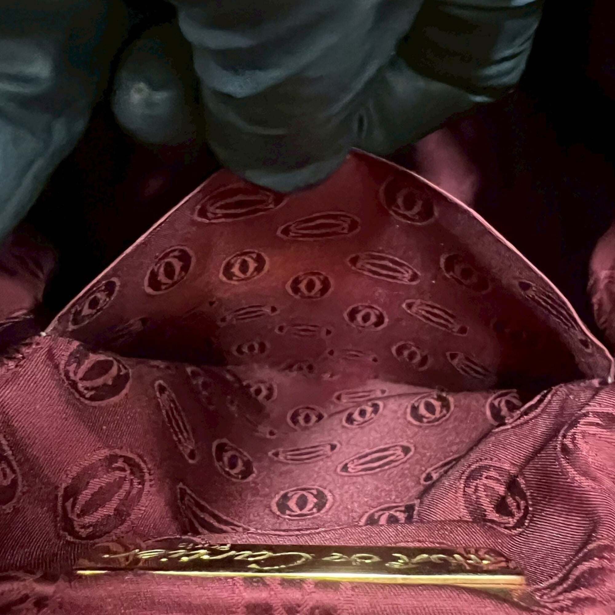 Cartier Wine Red Leather Pochette Shoulder Bag (Pre-Owned)