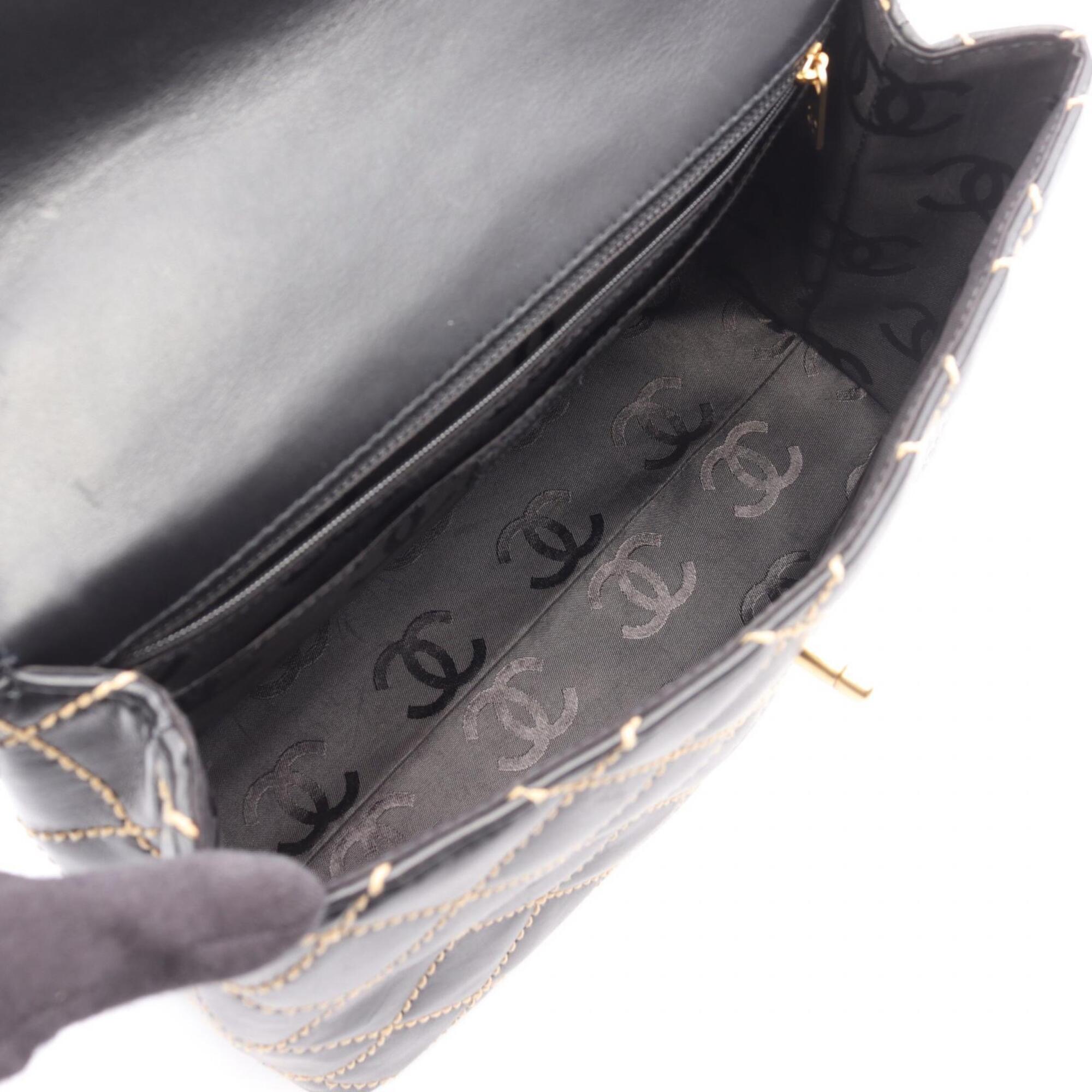 Chanel Black Leather Handbag (Pre-Owned)
