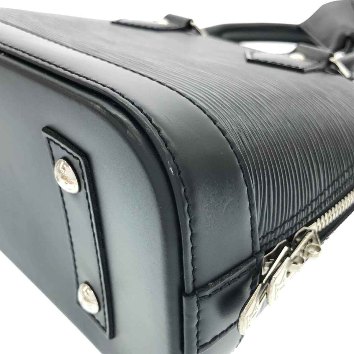Louis Vuitton Epi Black Leather Handbag (Pre-Owned)