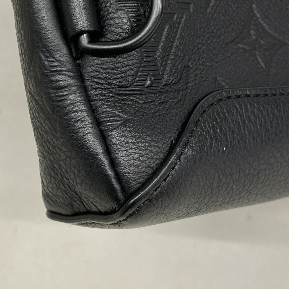 Louis Vuitton Black Sling Bag (Pre-Owned)