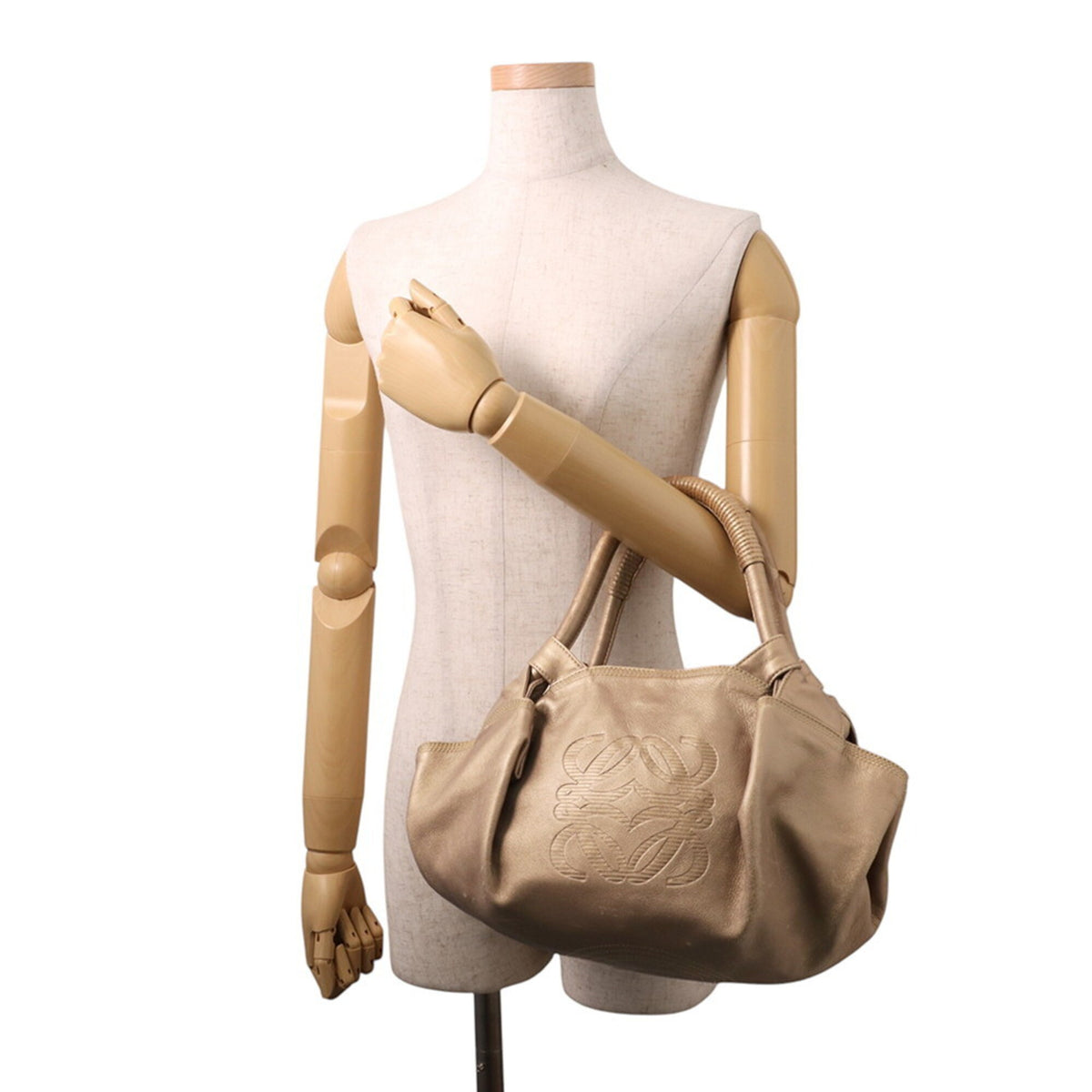Loewe Brown Leather Handbag (Pre-Owned)