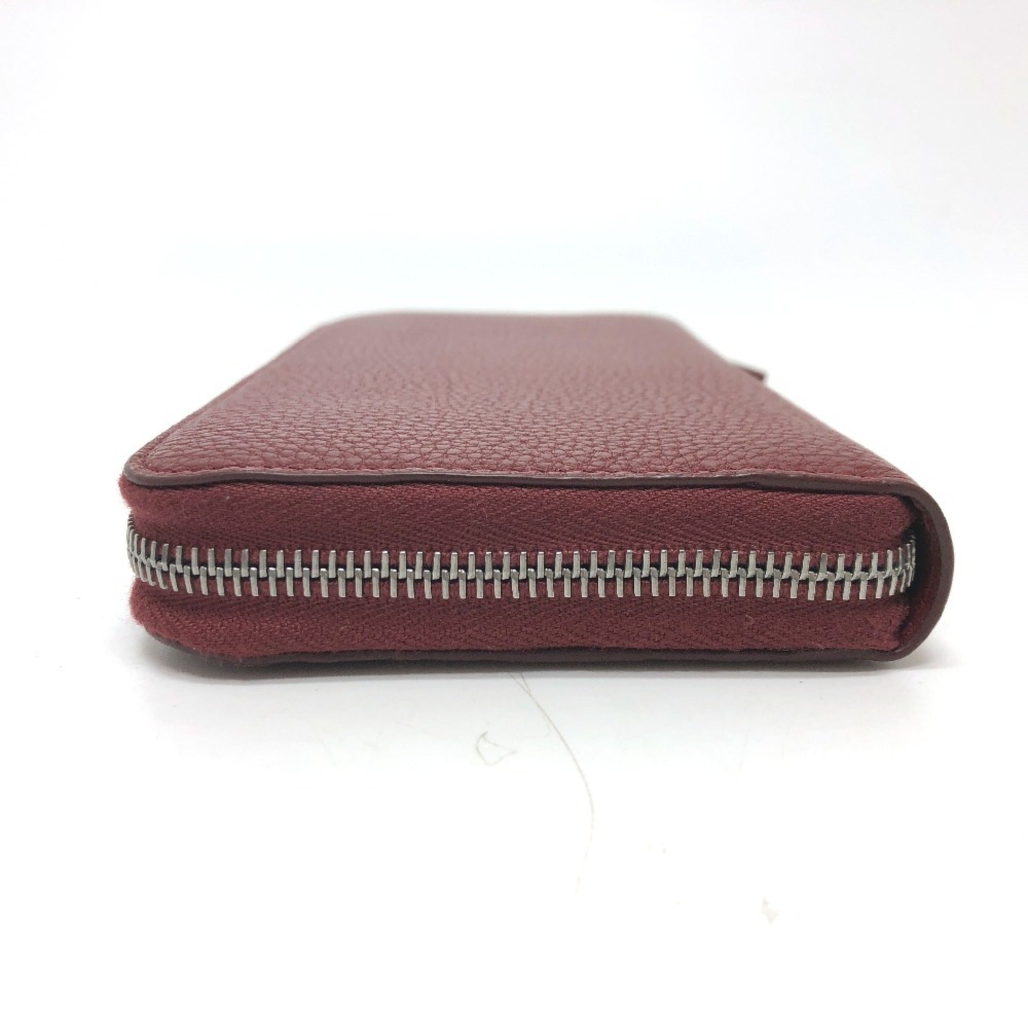 Prada Red Color Leather Long Wallet (Bi-Fold) (Pre-Owned)