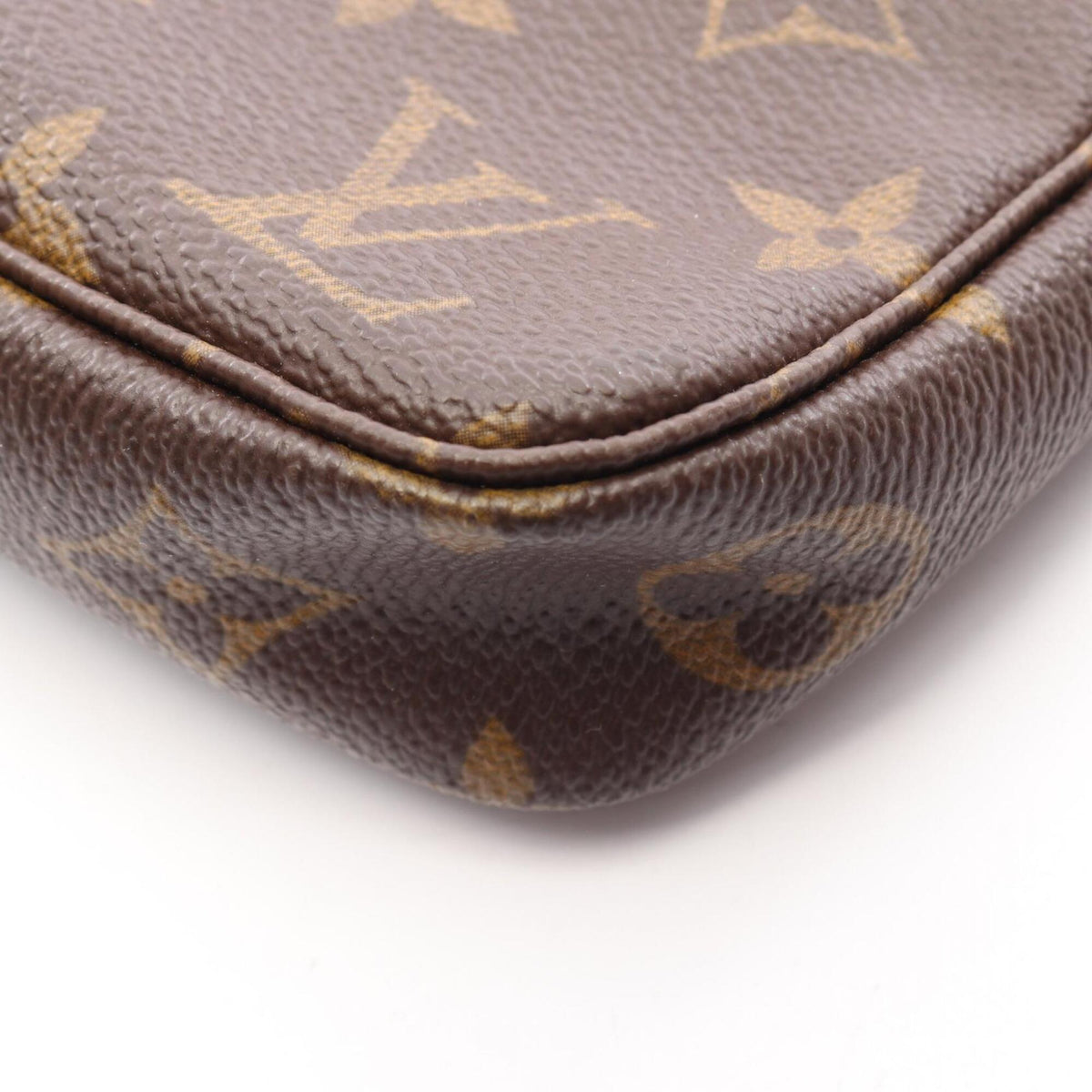 Louis Vuitton Brown Coated Canvas Leather Handbag (Pre-Owned)