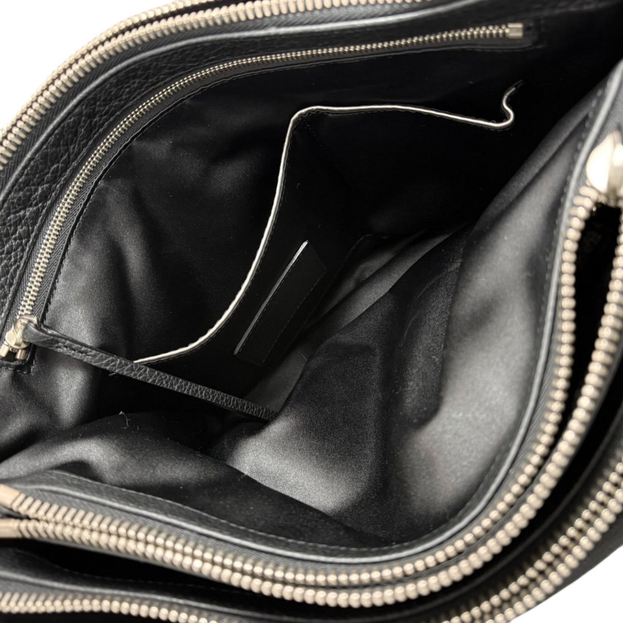 Coach Black Leather Handbag (Pre-Owned)